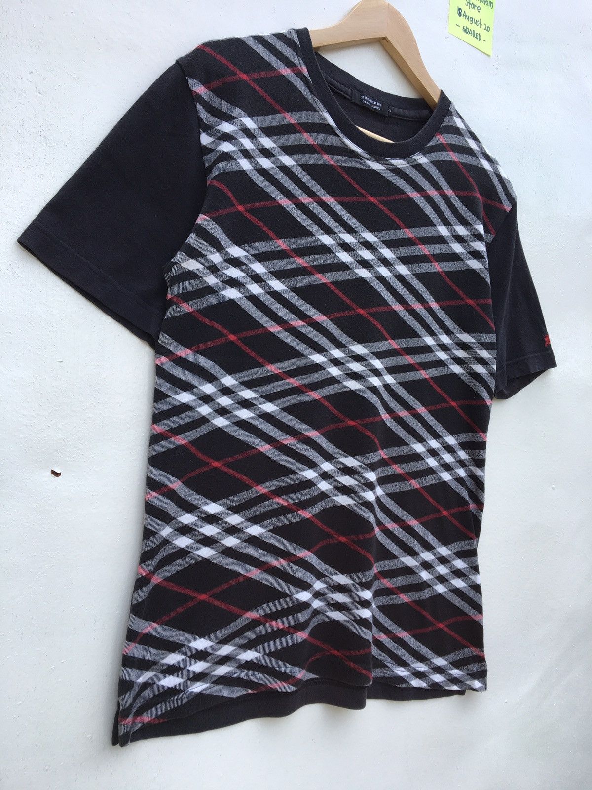 Burberry Vintage Burberry Checkered Tshirt Size US S / EU 44-46 / 1 - 2 Thumbnail