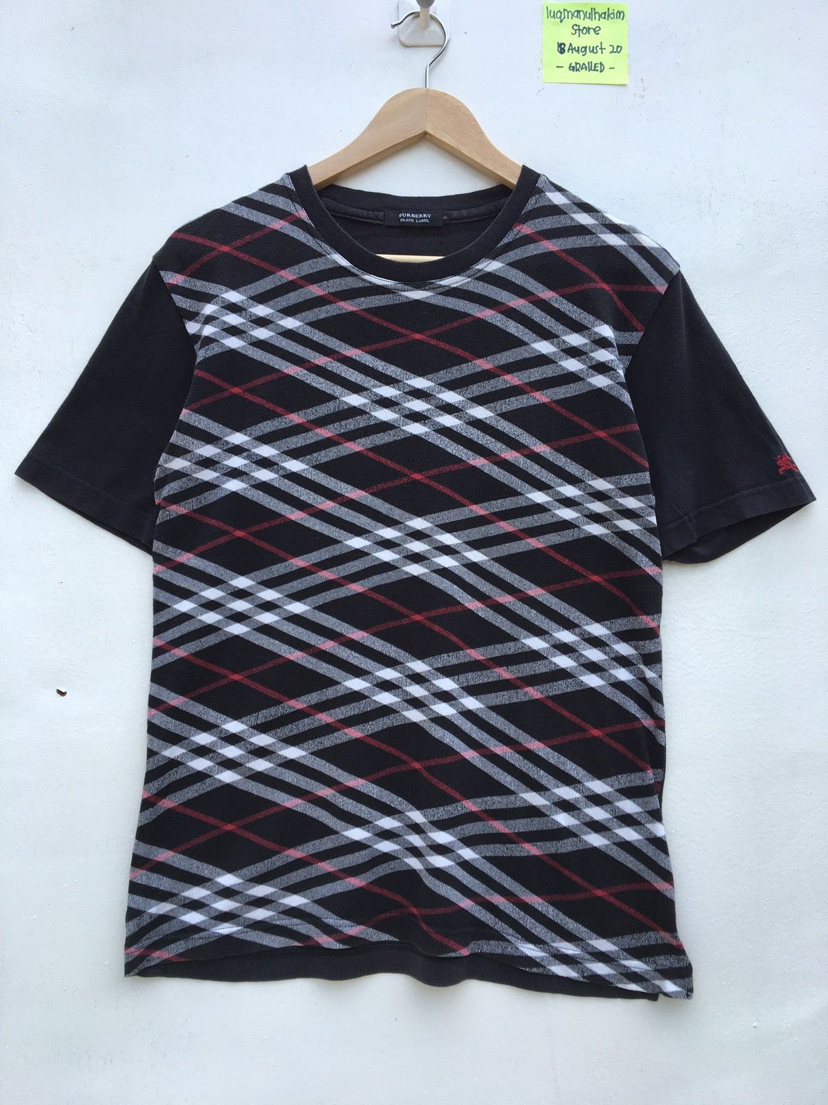 Burberry Vintage Burberry Checkered Tshirt Size US S / EU 44-46 / 1 - 1 Thumbnail