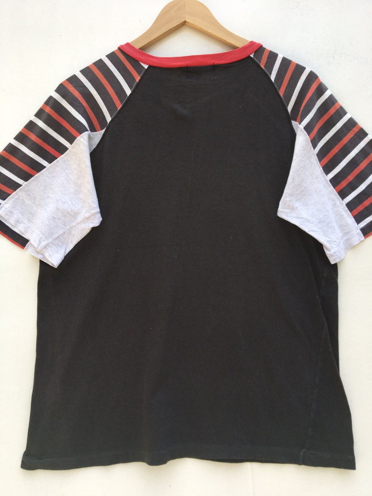 NBA Vintage 90s Chicago Bulls NBA Logo Tshirt Size US S / EU 44-46 / 1 - 12 Thumbnail