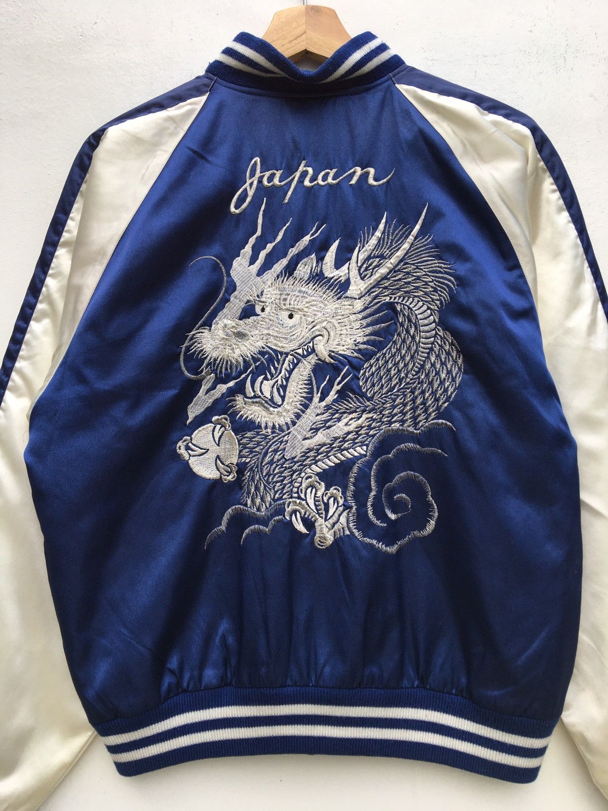 Vintage Vintage DRAGON EMBROIDERY JAPAN SOUVENIR JACKET Size US M / EU 48-50 / 2 - 5 Thumbnail