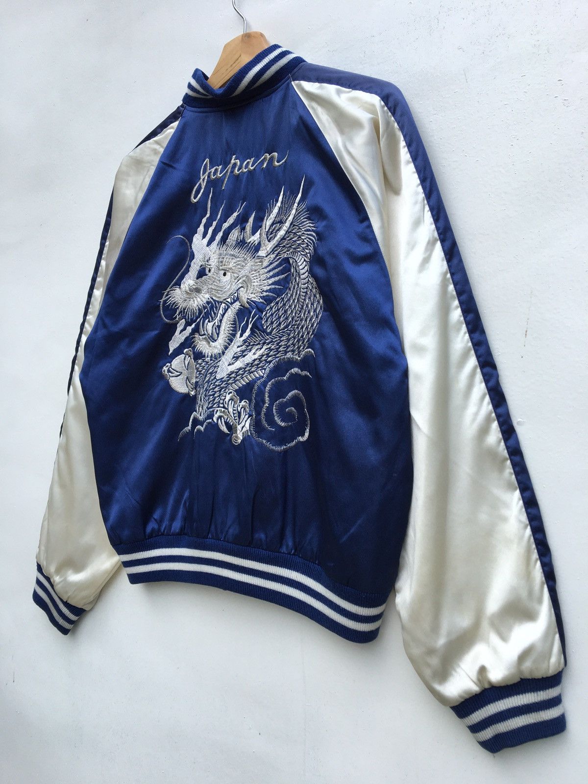 Vintage Vintage DRAGON EMBROIDERY JAPAN SOUVENIR JACKET Size US M / EU 48-50 / 2 - 4 Thumbnail