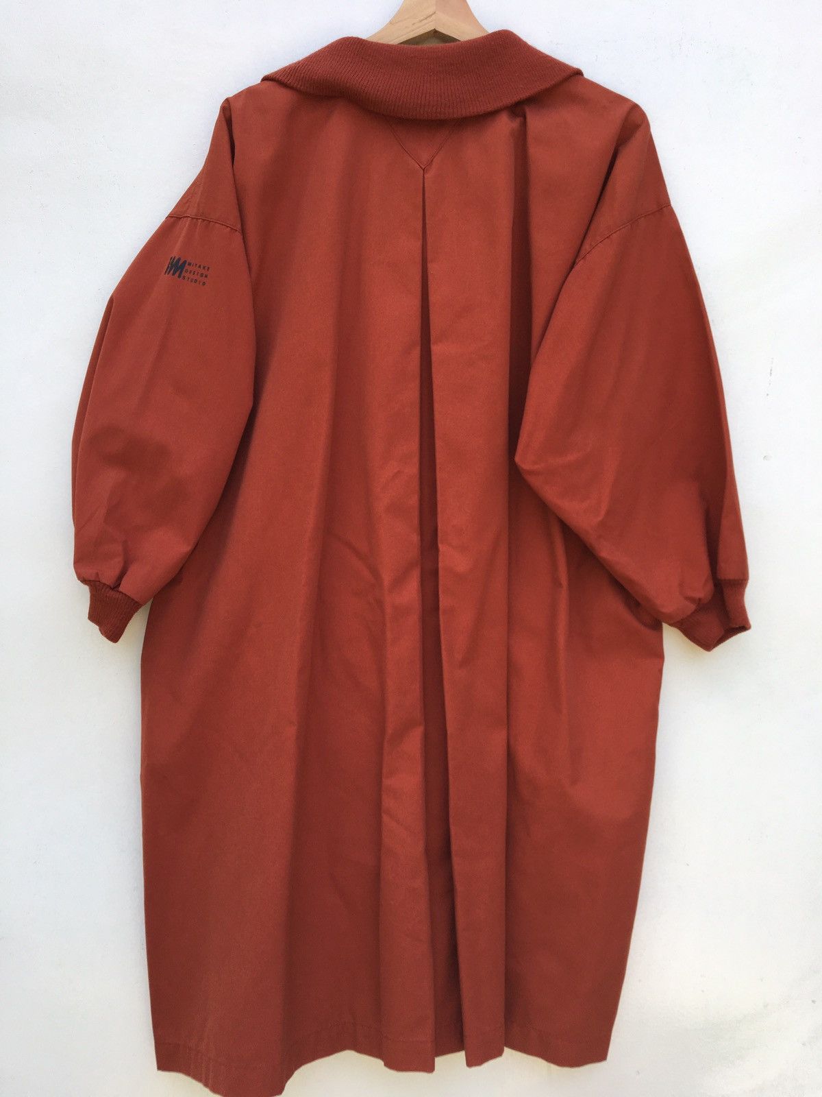 Issey Miyake × Vintage Issey Miyake Design Studio Long Squirrel Jacket Size US L / EU 52-54 / 3 - 15 Thumbnail