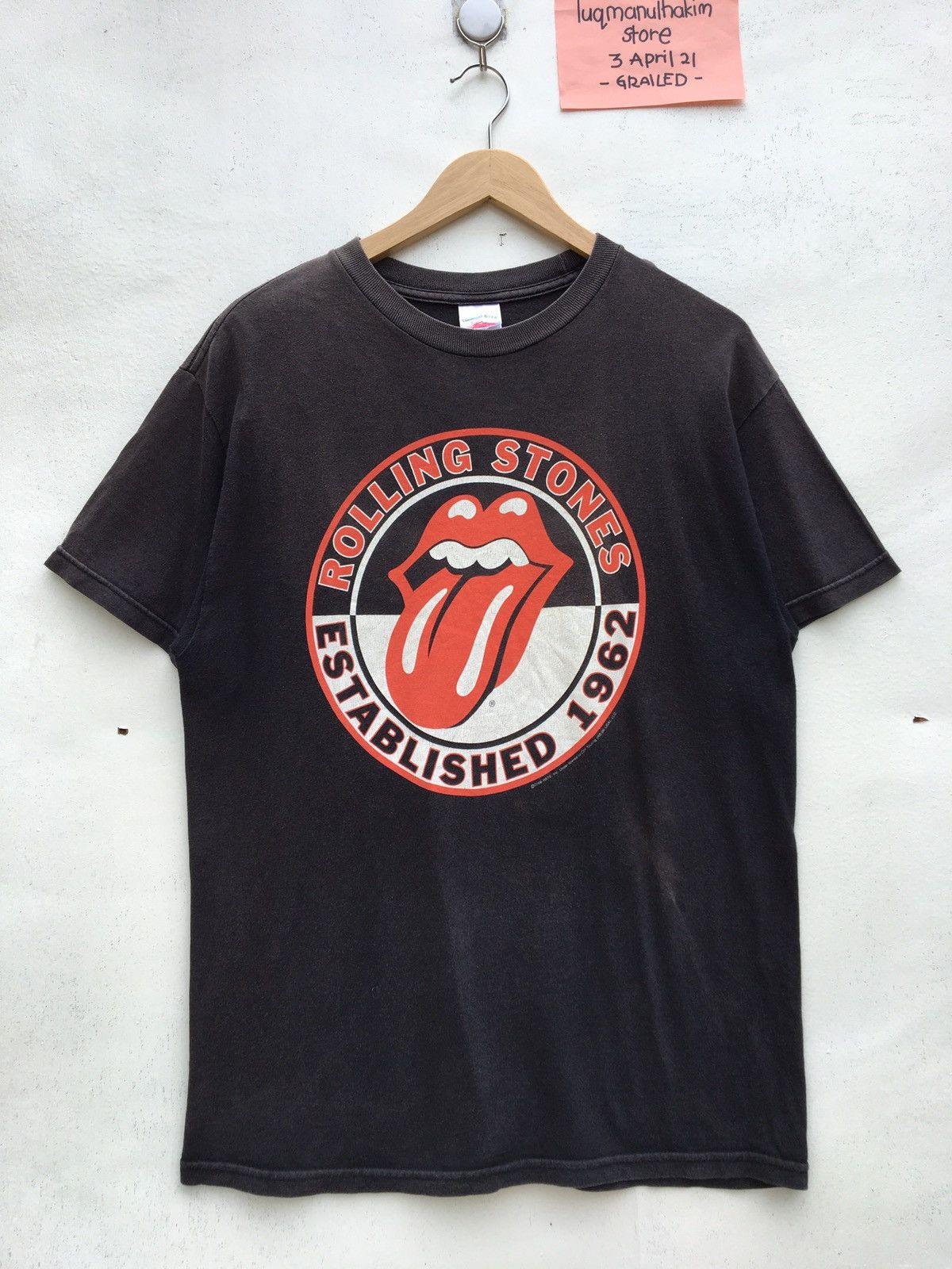 Band Tees Vintage The Rolling Stones 2006 Withstand Social Issues Tee Size US M / EU 48-50 / 2 - 2 Thumbnail
