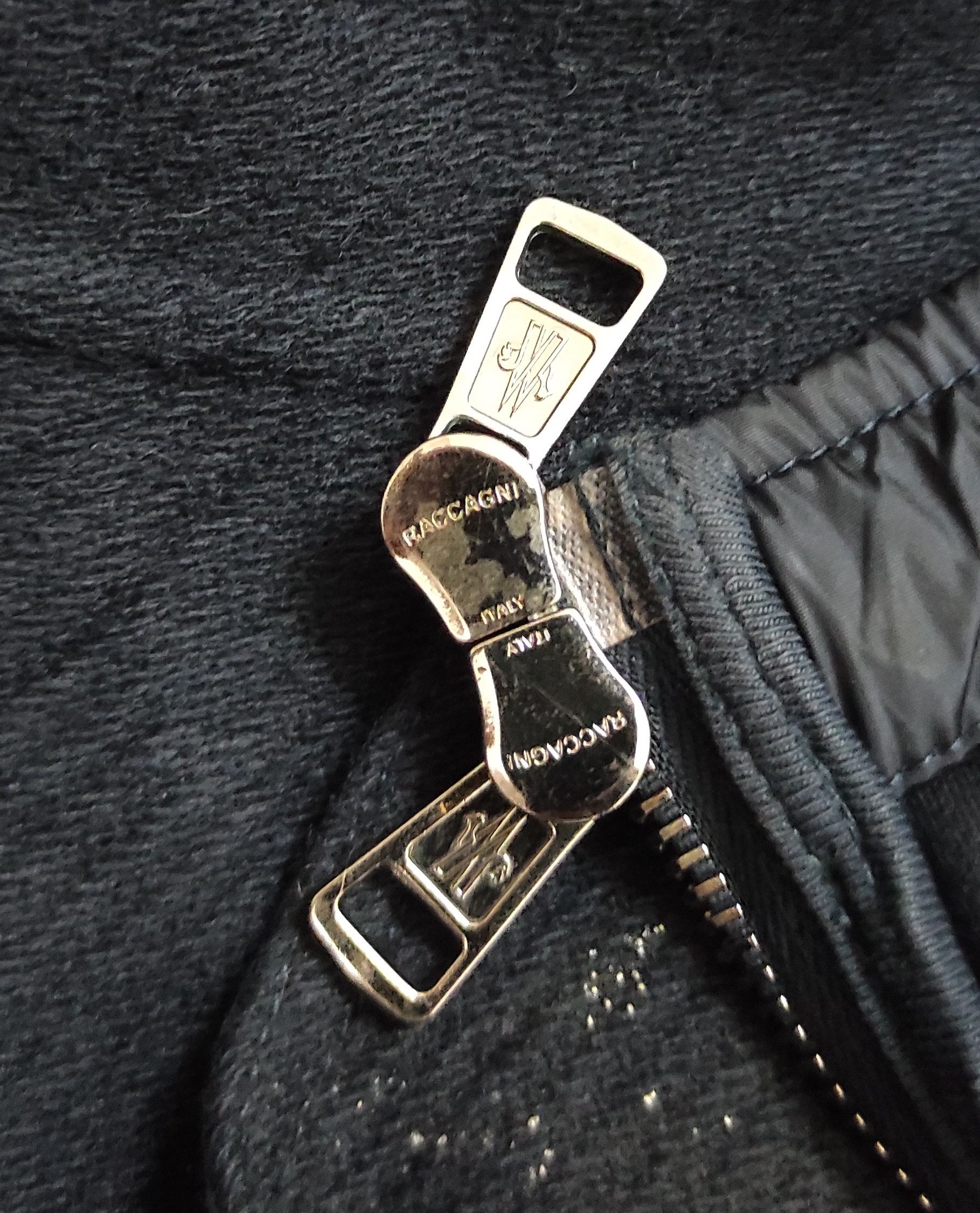 Moncler Distressed Moncler Maglia Cardigan Size US S / EU 44-46 / 1 - 7 Thumbnail