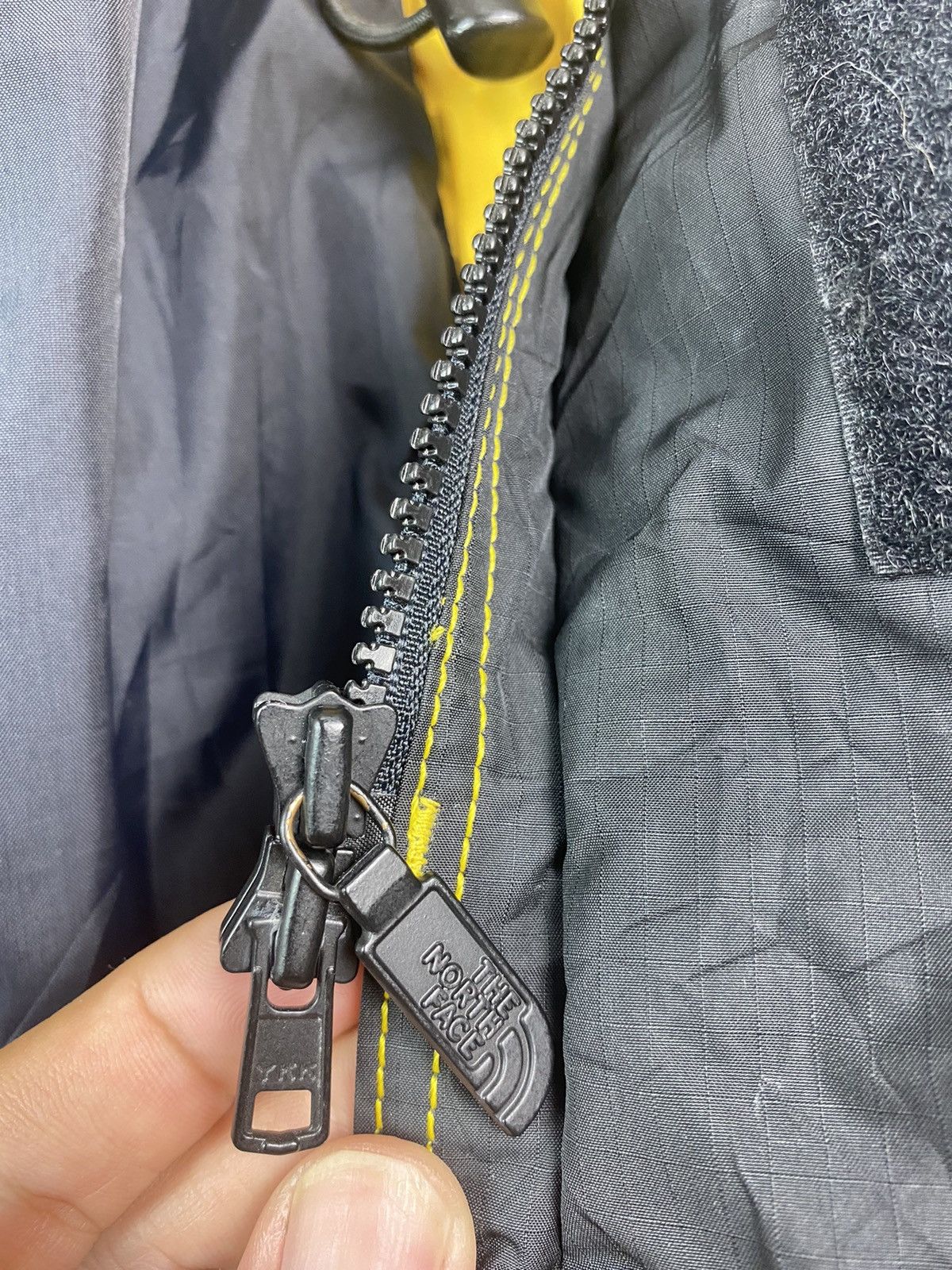 The North Face Vtg 90s The North Face skiwear colorblock design jacket Size US L / EU 52-54 / 3 - 8 Thumbnail