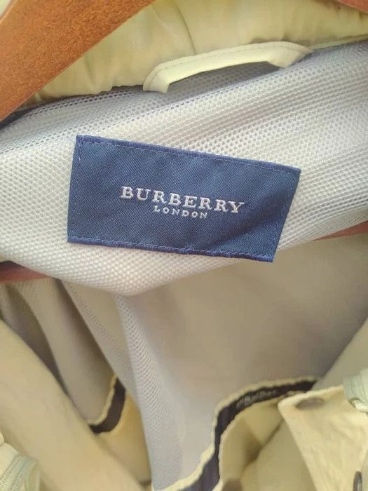 Burberry BURBERRY LONDON CREAM LIGHT JACKET SIZE XL Size US XL / EU 56 / 4 - 3 Thumbnail