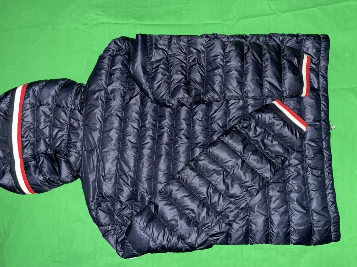 Moncler Dark Blue Moncler Bubble Coat. Ask abt hat Size US M / EU 48-50 / 2 - 3 Thumbnail