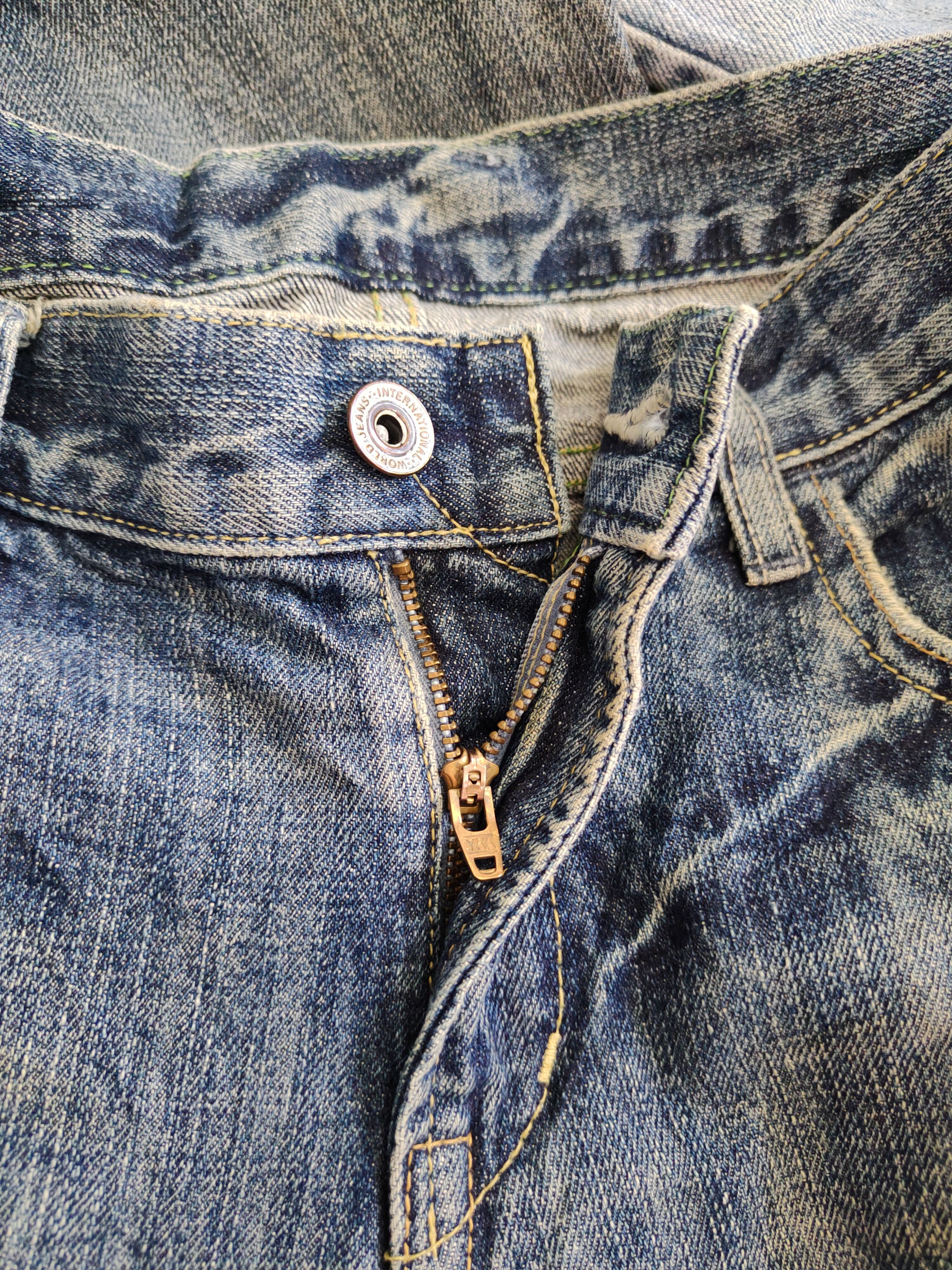 Uniqlo × Vintage Uniqlo Blue vintage distressed Denim jeans pants #5948 Size US 31 - 12 Thumbnail