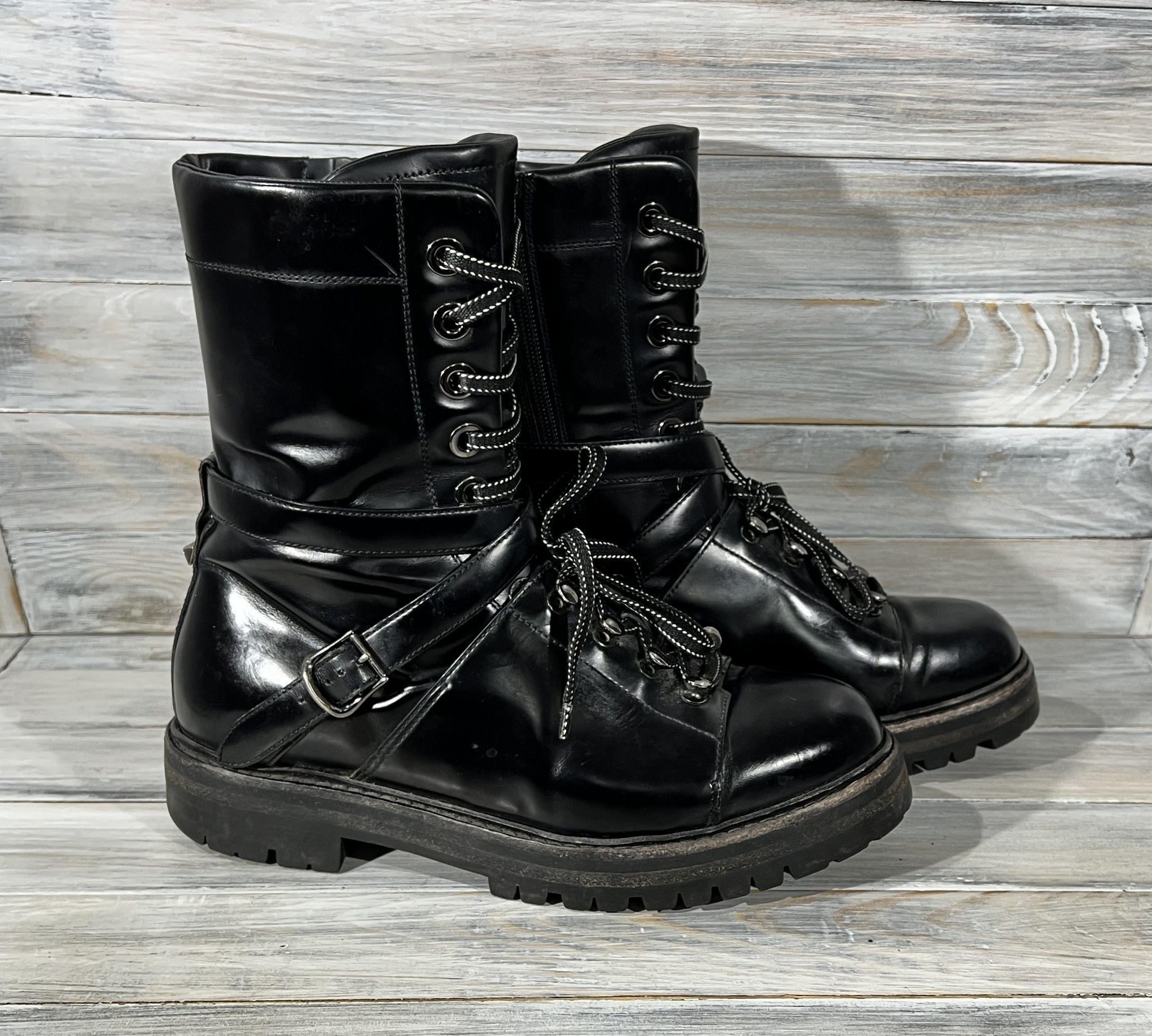 Leather × Valentino Valentino Garavani Rockstud Combat Leather Boots MadeInItaly Size US 9 / IT 39 - 1 Thumbnail