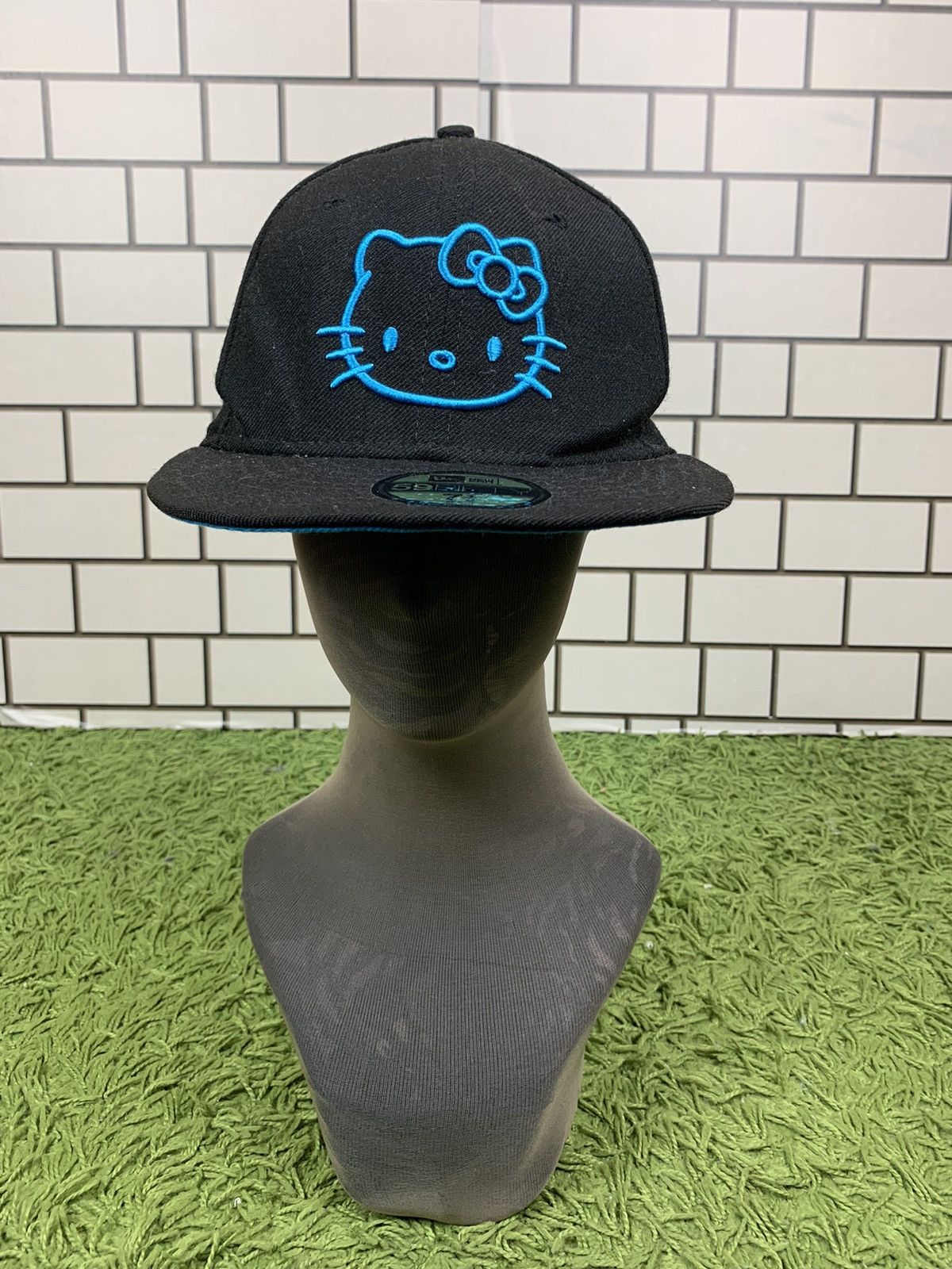 Cartoon Network Vintage 90s Hello Kitty x New Era Size ONE SIZE - 1 Thumbnail