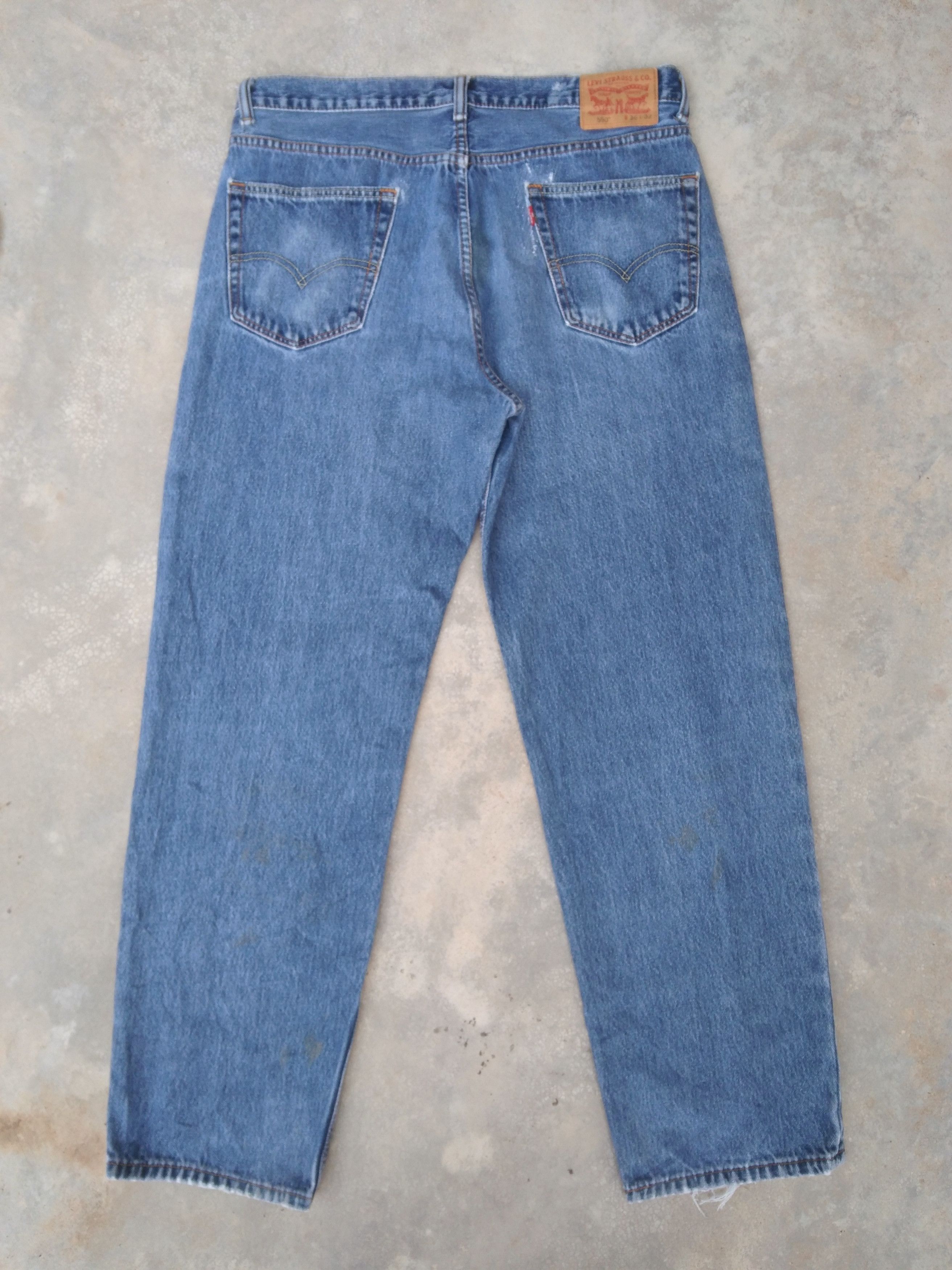Levi's Vintage Levi's Jeans 550 Light Blue Denim 36x32 Size US 36 / EU 52 - 2 Thumbnail