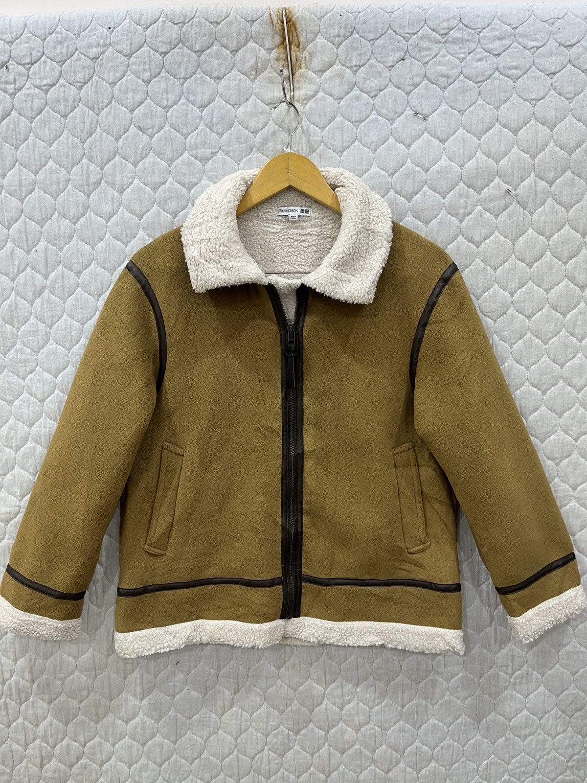 (Ggg)🔥🔥STEALS JW ANDERSON X UNIQLO HYPEBEAST JACKET