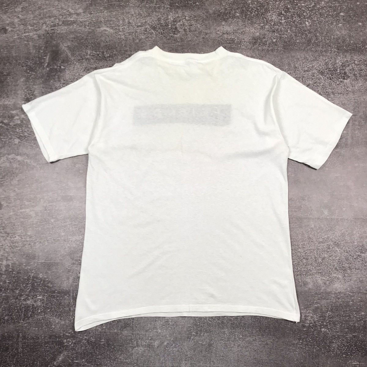 Vintage Vintage 1997 Warner Home Video Friends Tee Size US XL / EU 56 / 4 - 16 Thumbnail