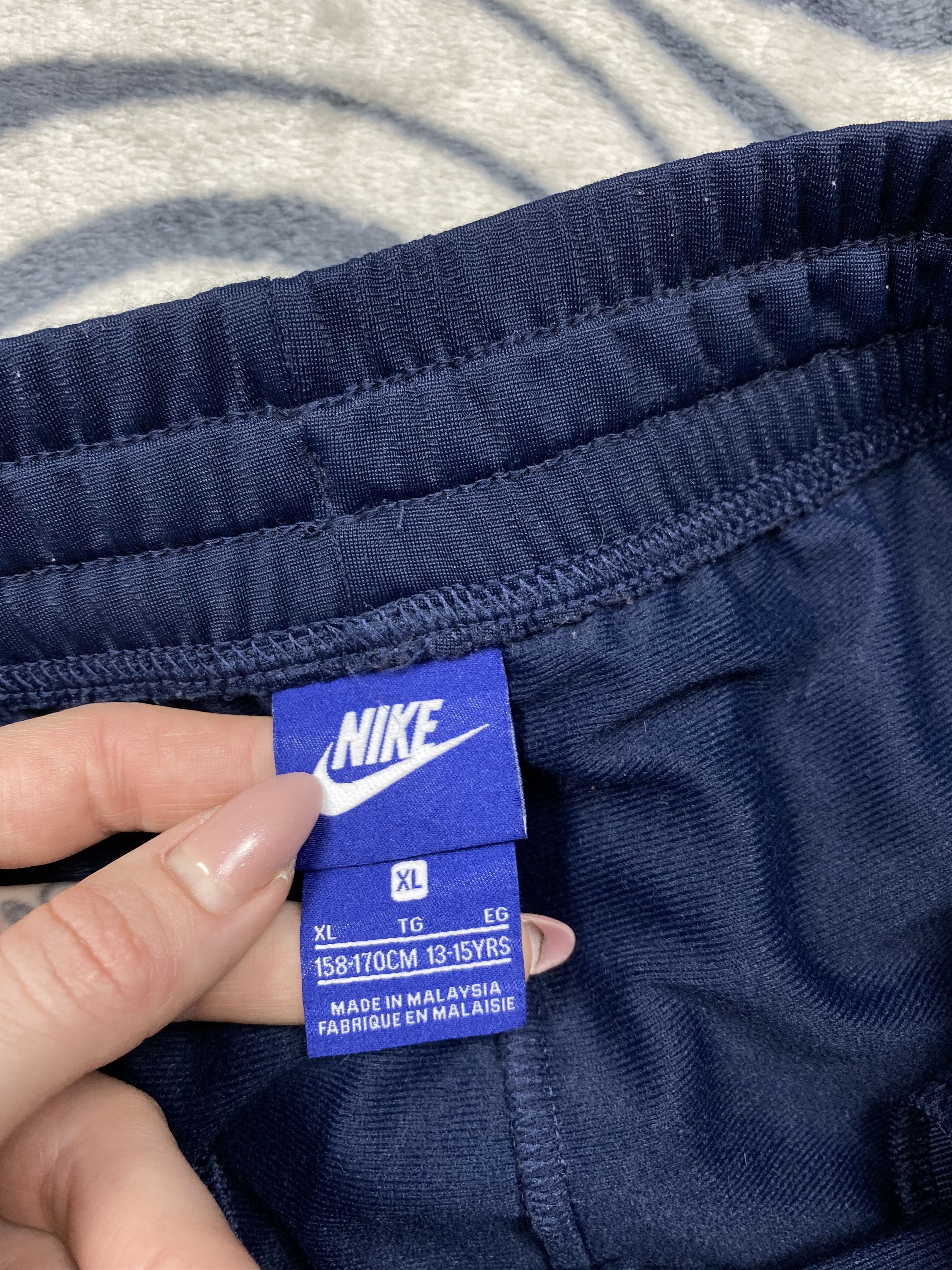 Nike Vintage Nike Mens Track Pants Y2K Size US 28 / EU 44 - 5 Thumbnail