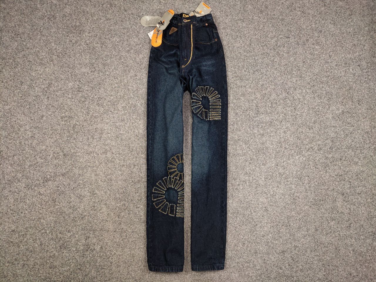 Akademiks Vintage 90's NEW Japan Akademiks Logo Hip Hop Denim Jeans Size US 36 / EU 52 - 1 Thumbnail