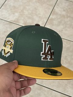 ECAP CITY New Era 59Fifty Fitted Los Angeles Dodgers Brown Mocha Black Pink  UV