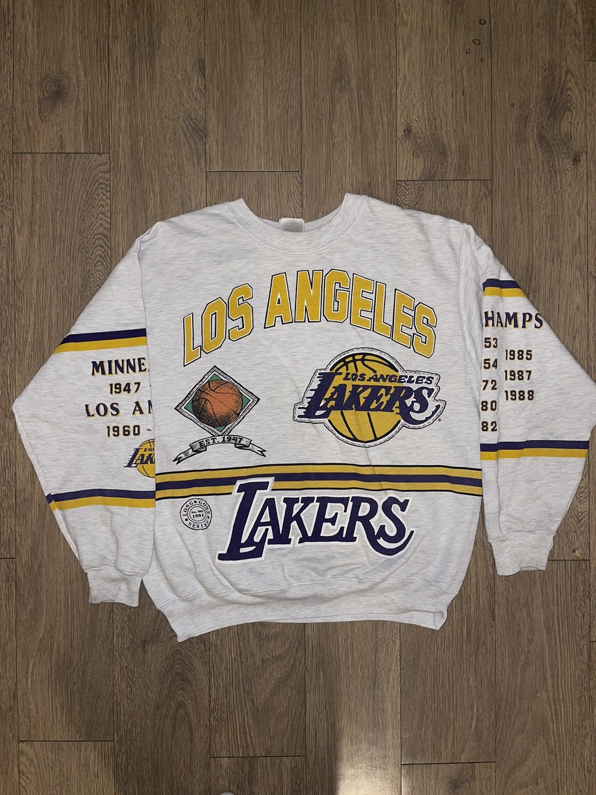 image of Vintage Los Angeles Lakers Long Gone Sweatshirt in White, Men's (Size XL)