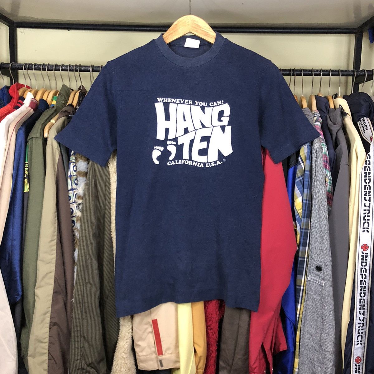Hang Ten Vintage T-Shirt 80s Hang Ten Callifornia U.S.A Size US S / EU 44-46 / 1 - 1 Thumbnail