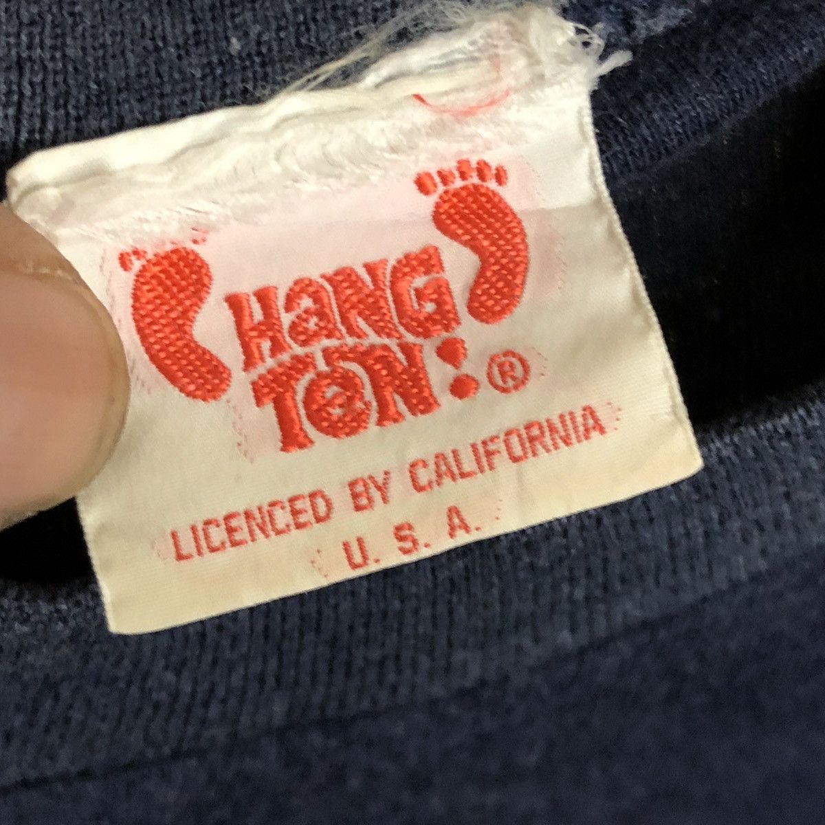 Hang Ten Vintage T-Shirt 80s Hang Ten Callifornia U.S.A Size US S / EU 44-46 / 1 - 7 Thumbnail