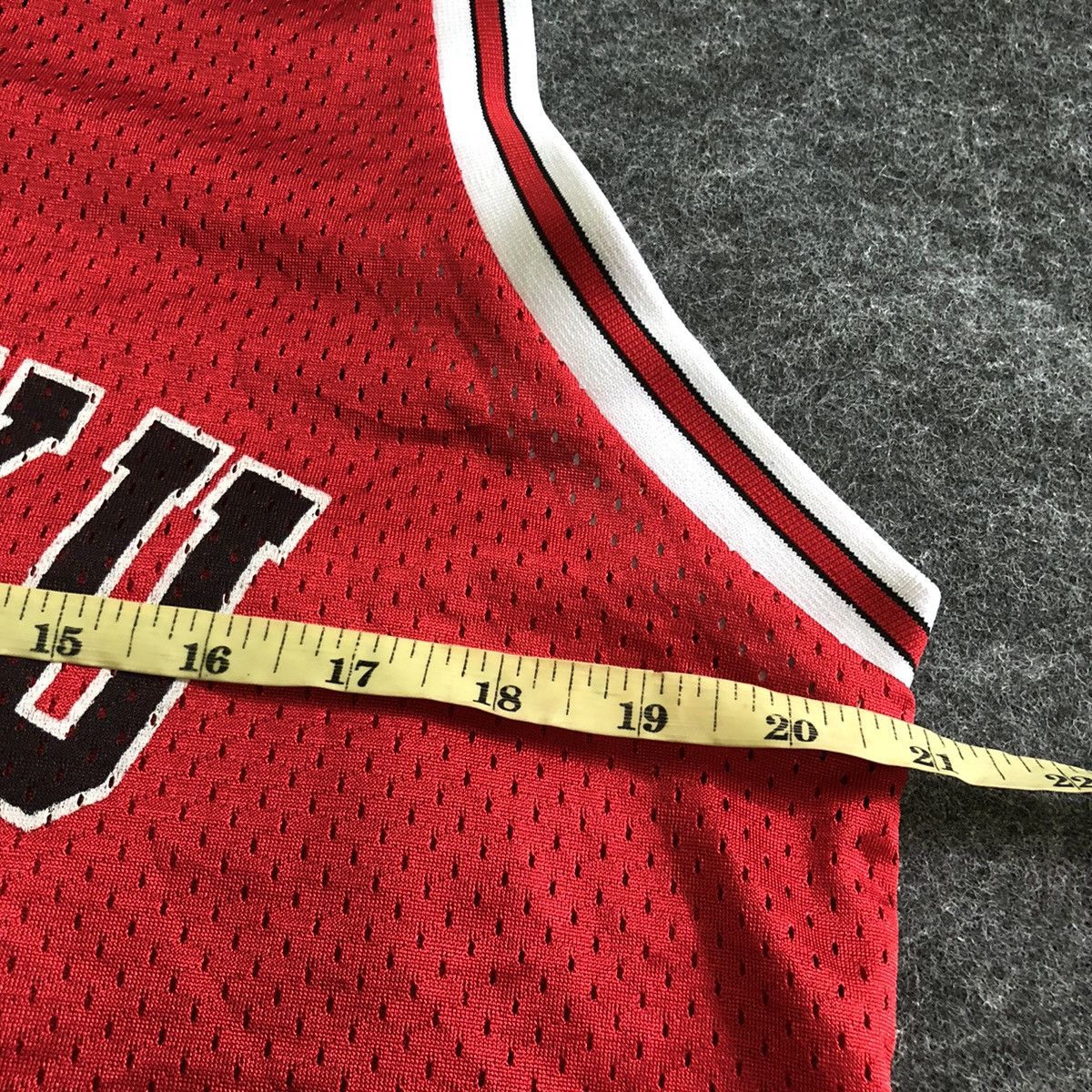 Anime × Cartoon Network × Japanese Brand Jersey Official Shohoku Slam Dunk Rukawa Anime Cartoon Size US L / EU 52-54 / 3 - 10 Thumbnail