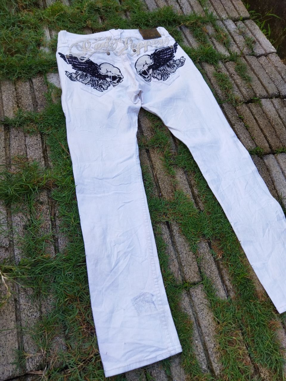Vintage Red Pepper Japan Skulls Embroidery Jeans - Size 30 Size US 30 / EU 46 - 3 Thumbnail