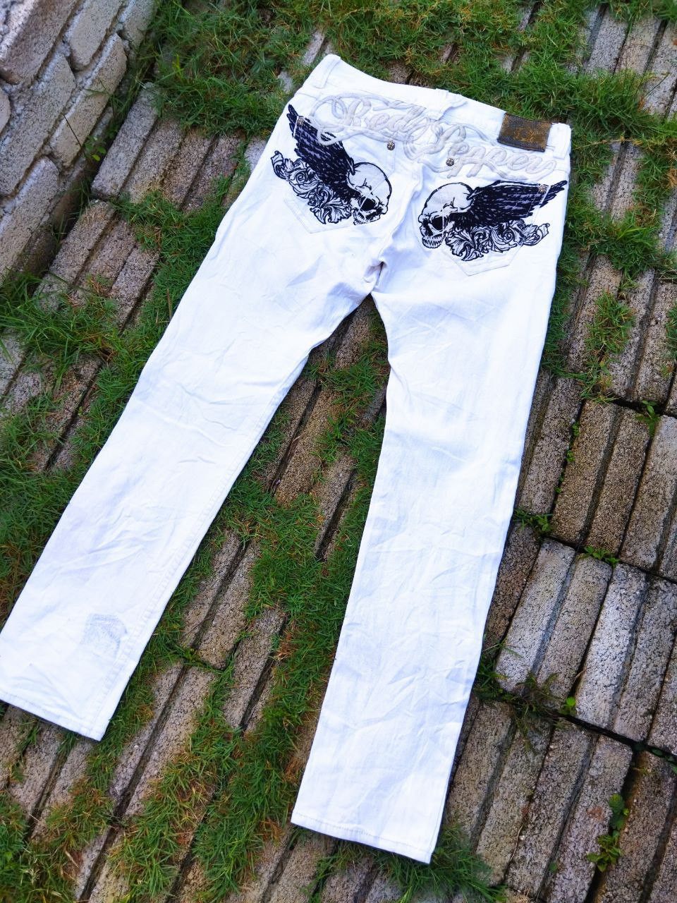 Vintage Red Pepper Japan Skulls Embroidery Jeans - Size 30 Size US 30 / EU 46 - 1 Thumbnail
