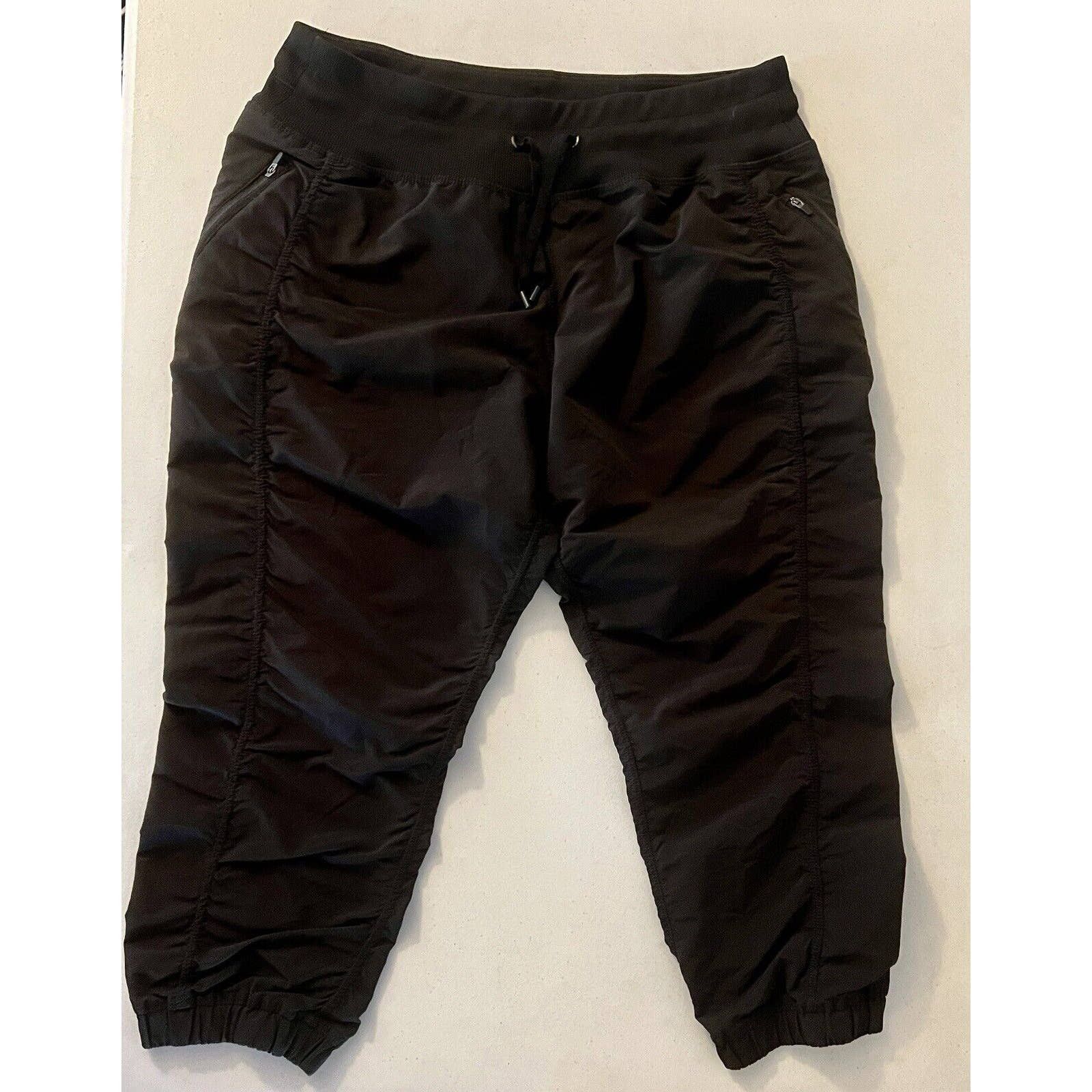 Kirkland Signature Kirkland Signature Black Women’s Active Ruche Capri