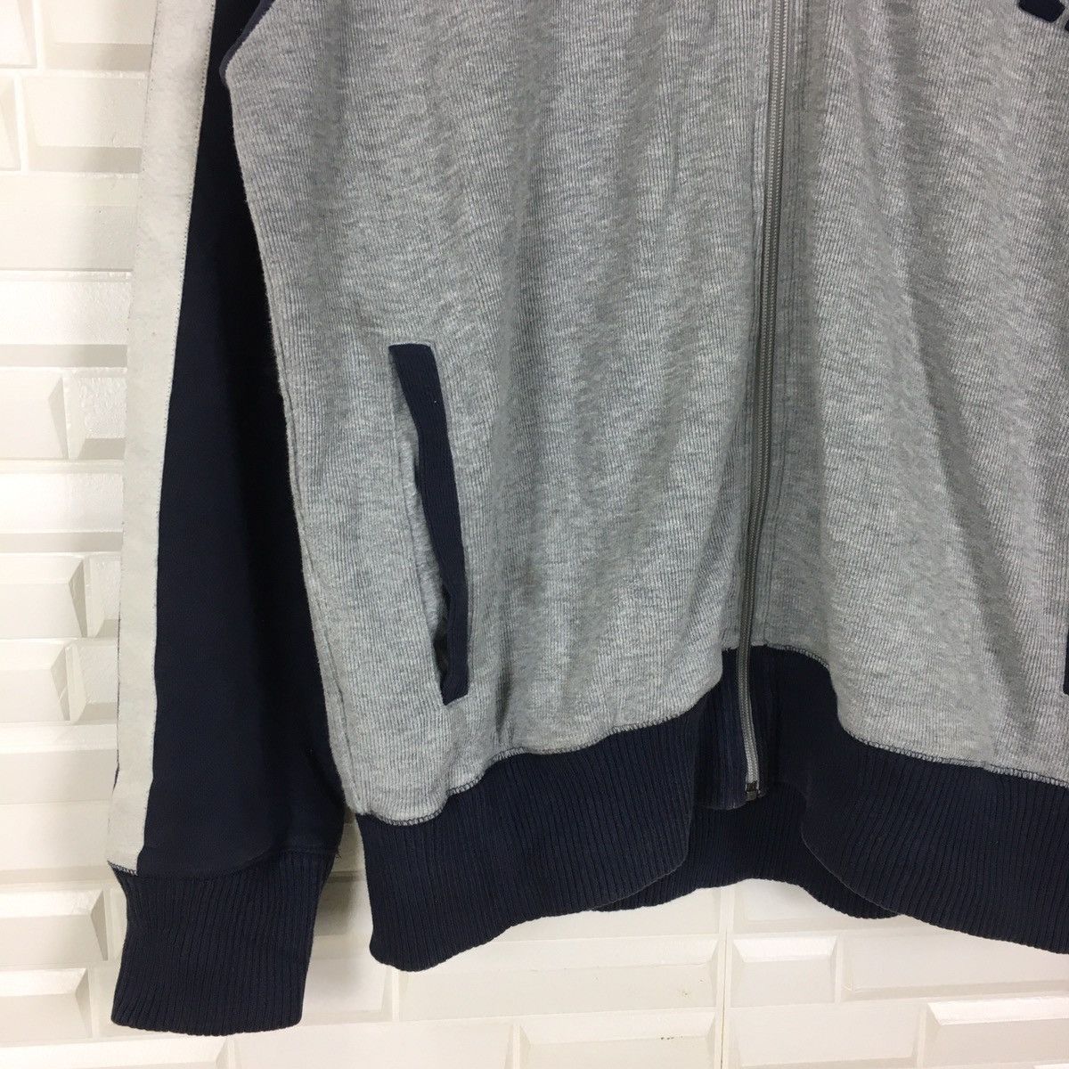 Designer × Tommy Hilfiger Tommy Hilfiger Spell Out Top Sweater Size US XL / EU 56 / 4 - 3 Thumbnail
