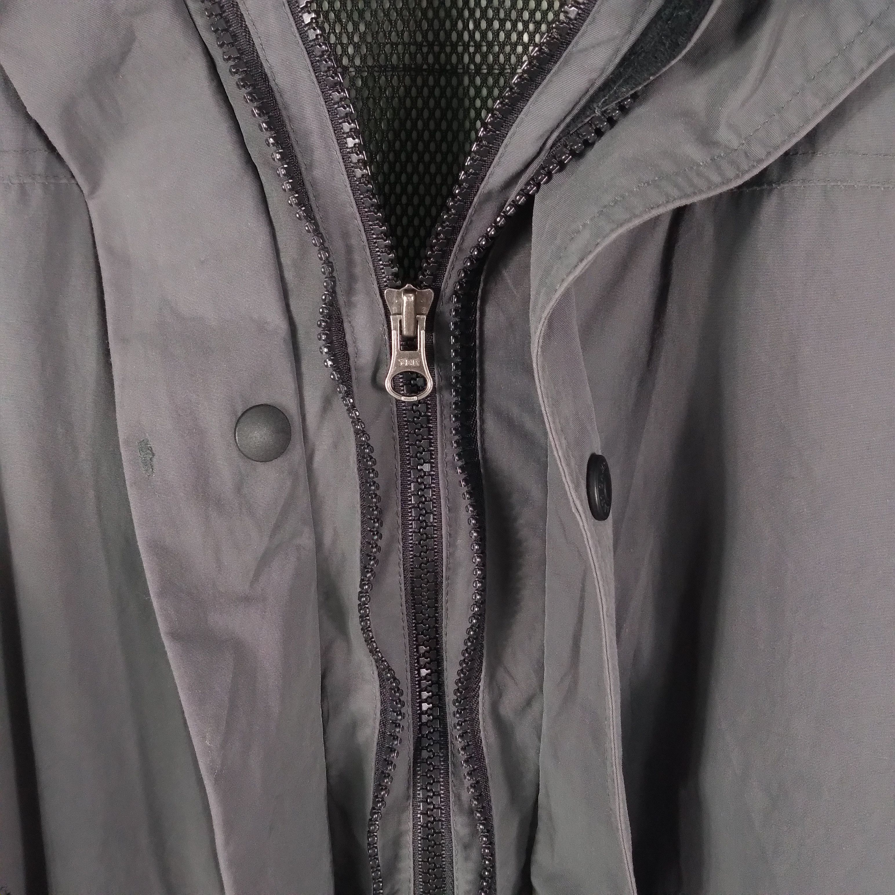 Japanese Brand Hiking Japanese Brand Camp 7 Plain Hoodie Light Jacket Size US L / EU 52-54 / 3 - 10 Thumbnail