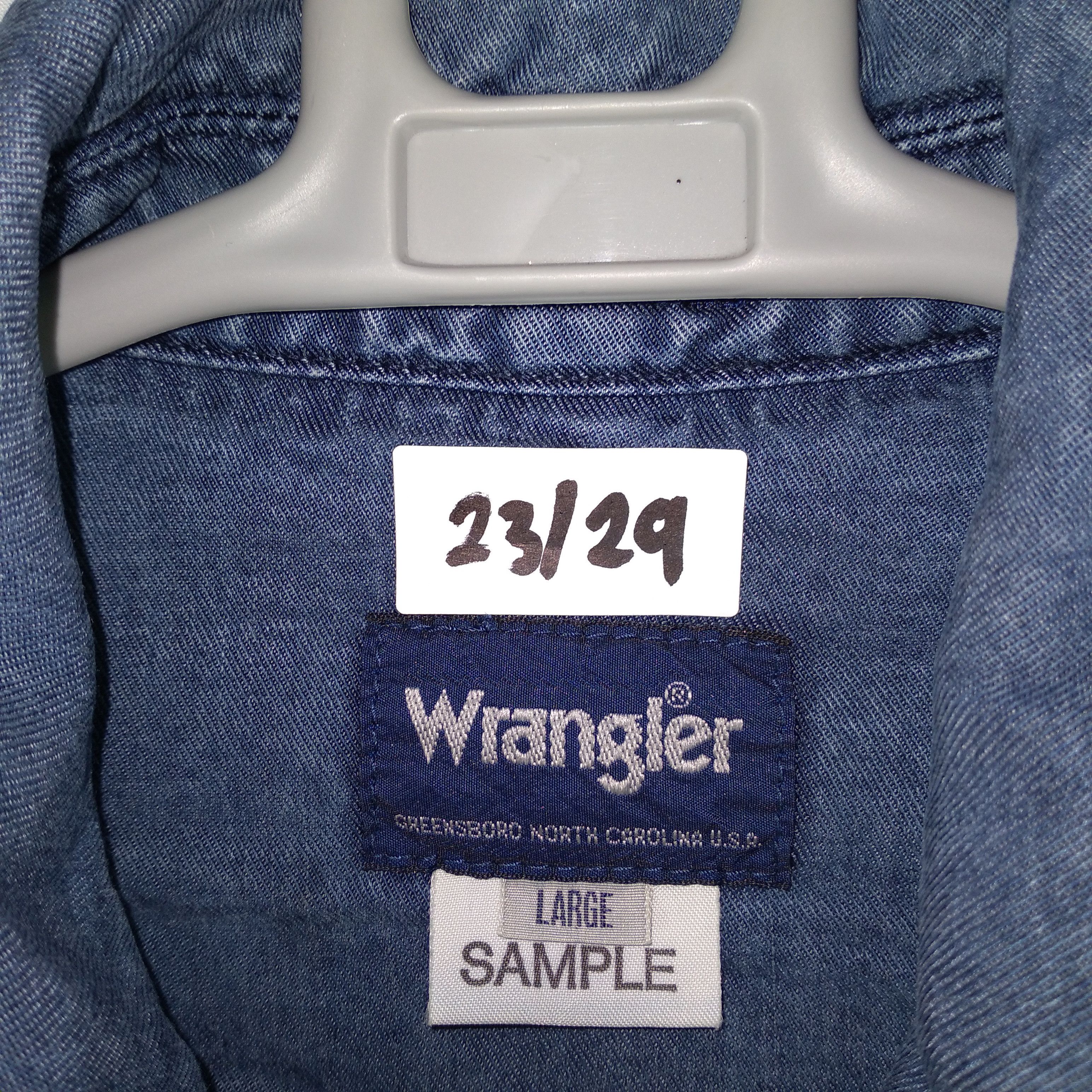 Vintage × Wrangler Vintage Wrangler Three Pockets Denim Styles Chore Jacket Size US L / EU 52-54 / 3 - 11 Thumbnail
