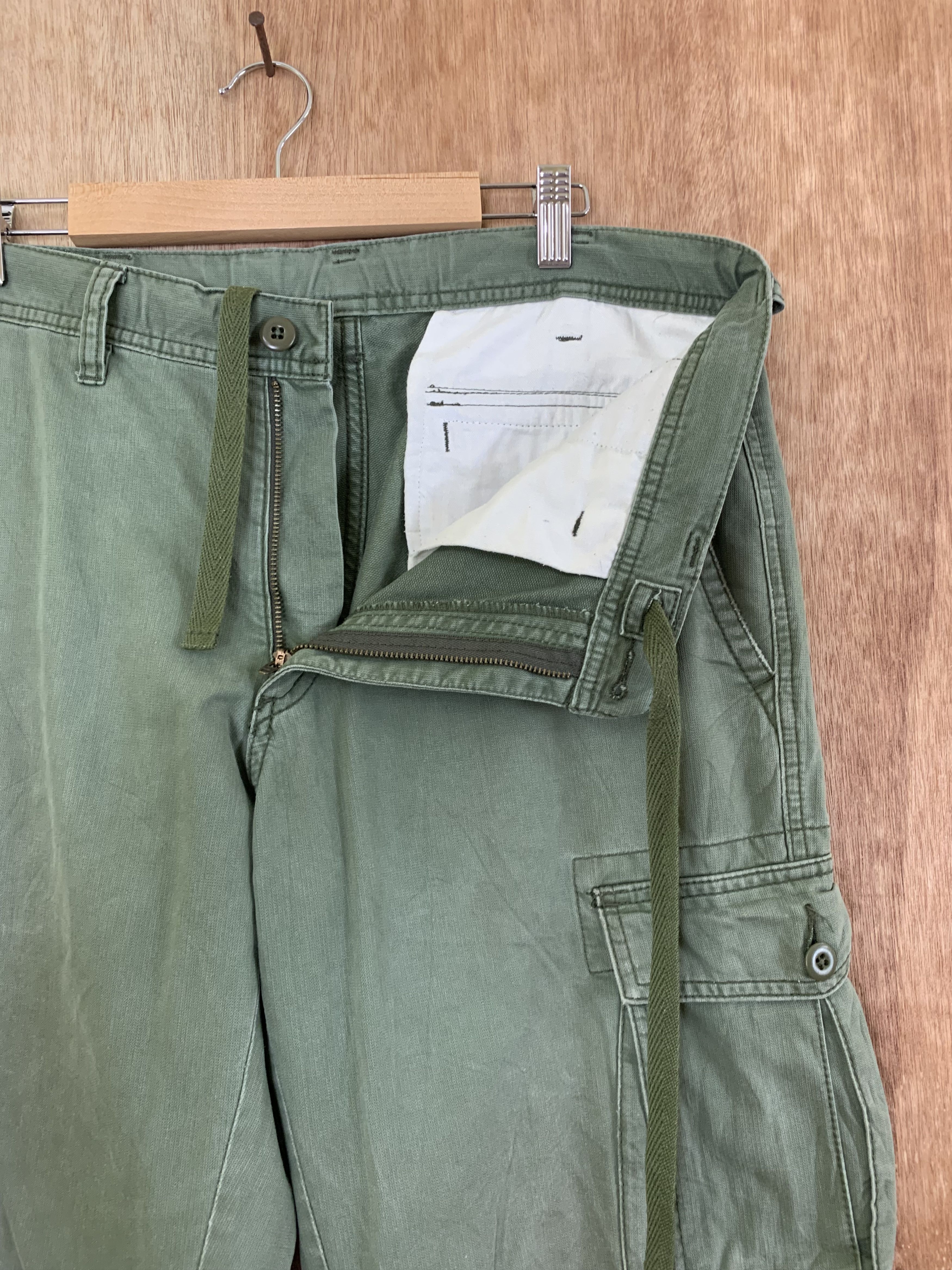 Japanese Brand Cargo Pants Uniqlo Double Knee Multipocket Streetwear Pants Size US 32 / EU 48 - 9 Thumbnail