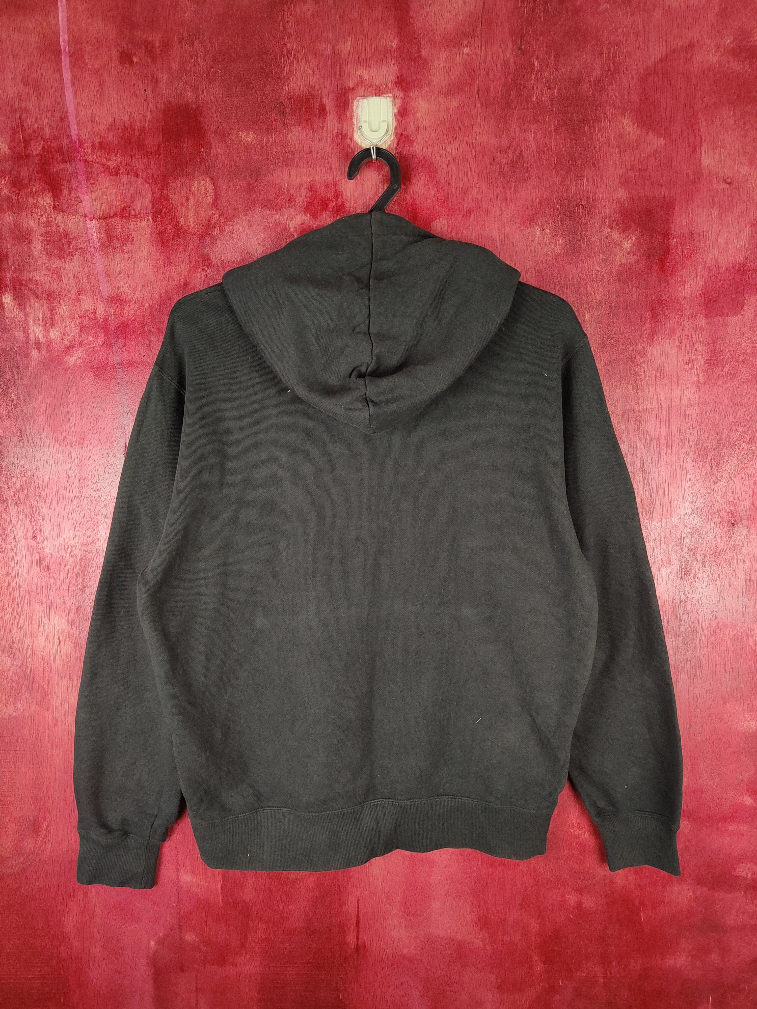 Champion × Japanese Brand Champion vintage Black Hoodie Sweatshirt #5213 Size US M / EU 48-50 / 2 - 7 Thumbnail