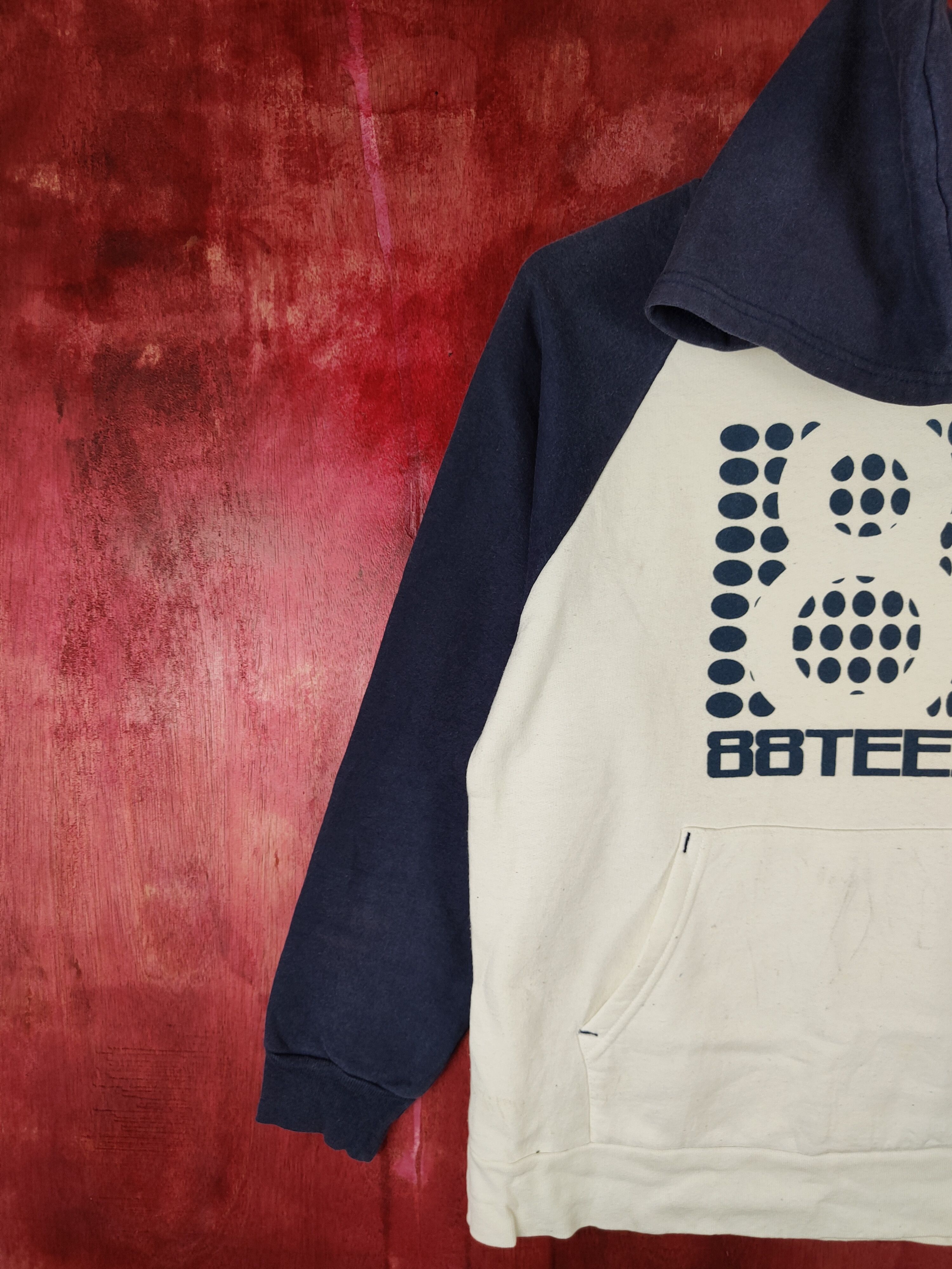 Vintage 88Tees vintage White/Blue Hoodie Sweatshirt #5416 Size US S / EU 44-46 / 1 - 3 Thumbnail