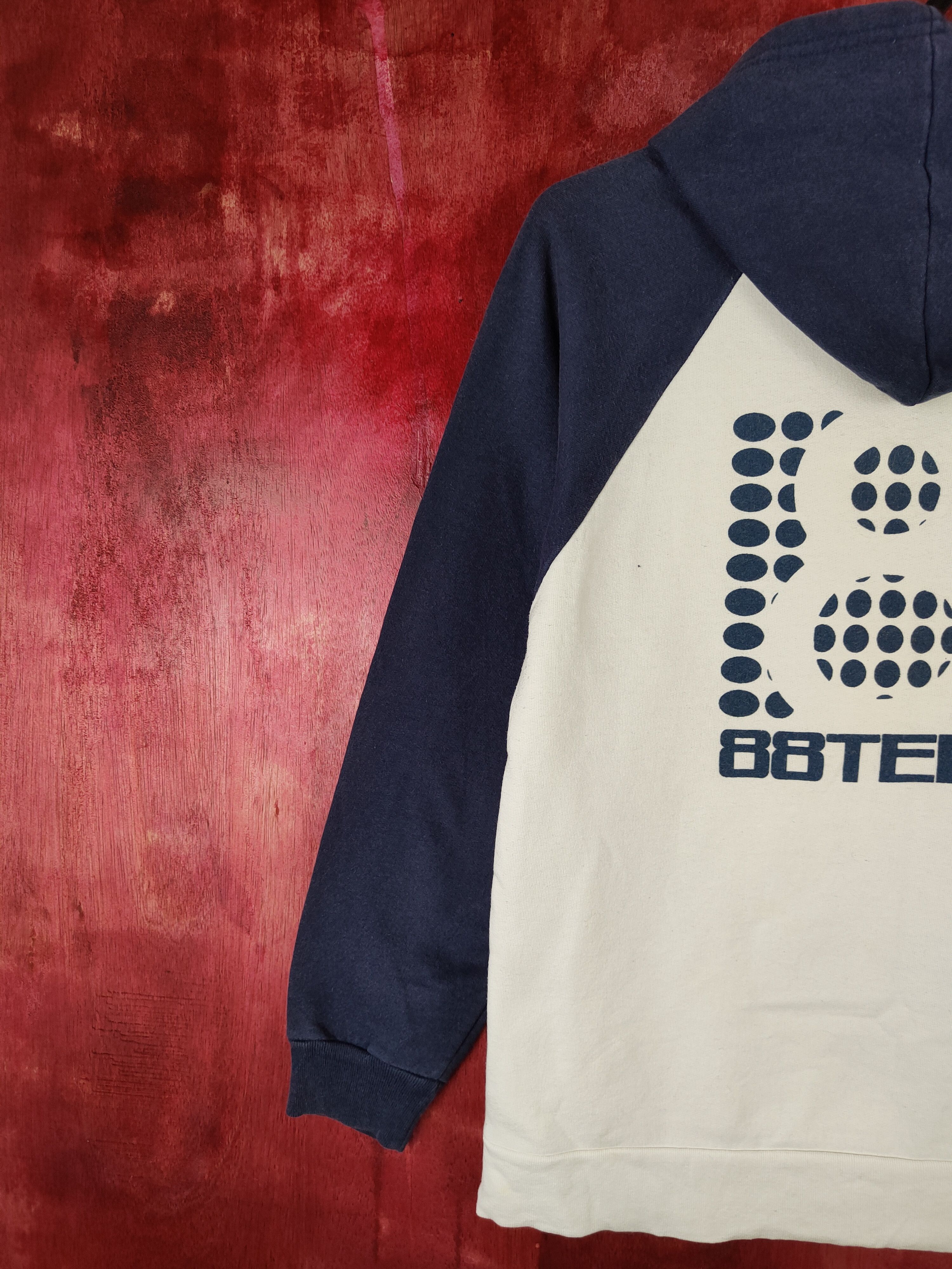 Vintage 88Tees vintage White/Blue Hoodie Sweatshirt #5416 Size US S / EU 44-46 / 1 - 8 Thumbnail