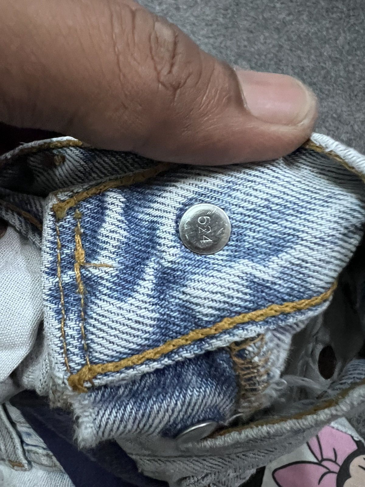 Levi's Made & Crafted CUSTOM MADE LEVIS 501 PATCHED MINNIE MOUSE DENIM PANT Size US 30 / EU 46 - 11 Thumbnail