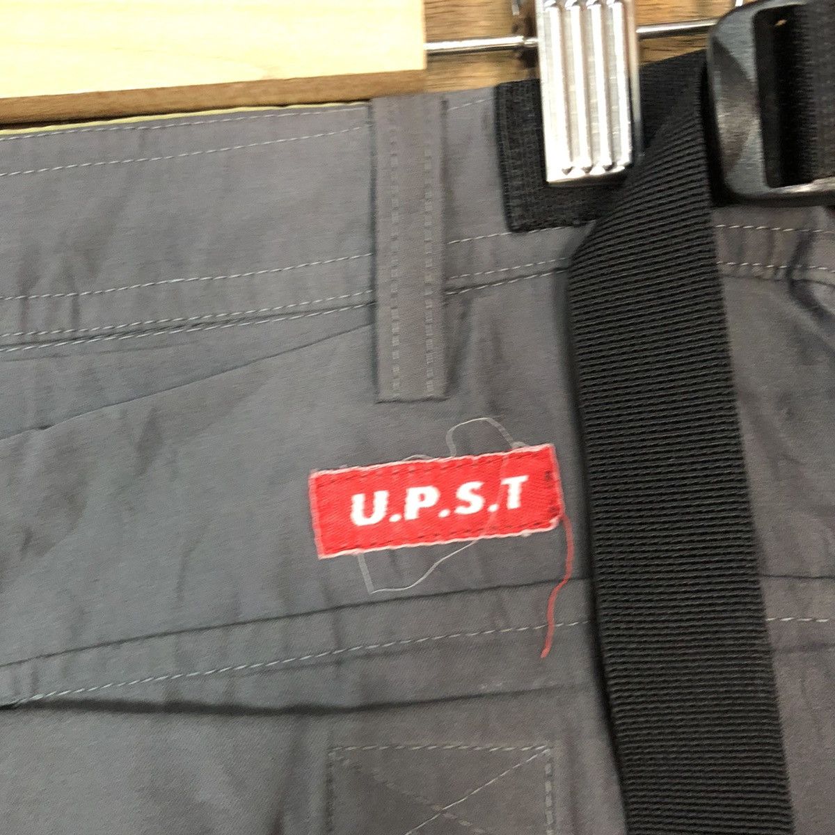 Japanese Brand U.P.S.T Grey hiking multi pocket Cargo Pants #4503 Size US 29 - 16 Thumbnail