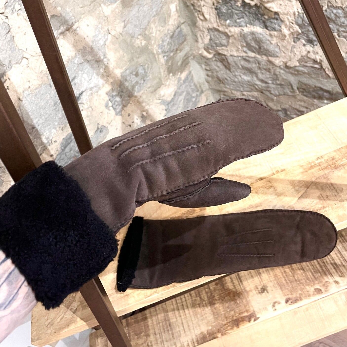 Marni Marni Chocolate Brown Suede Mittens Size ONE SIZE - 7 Thumbnail