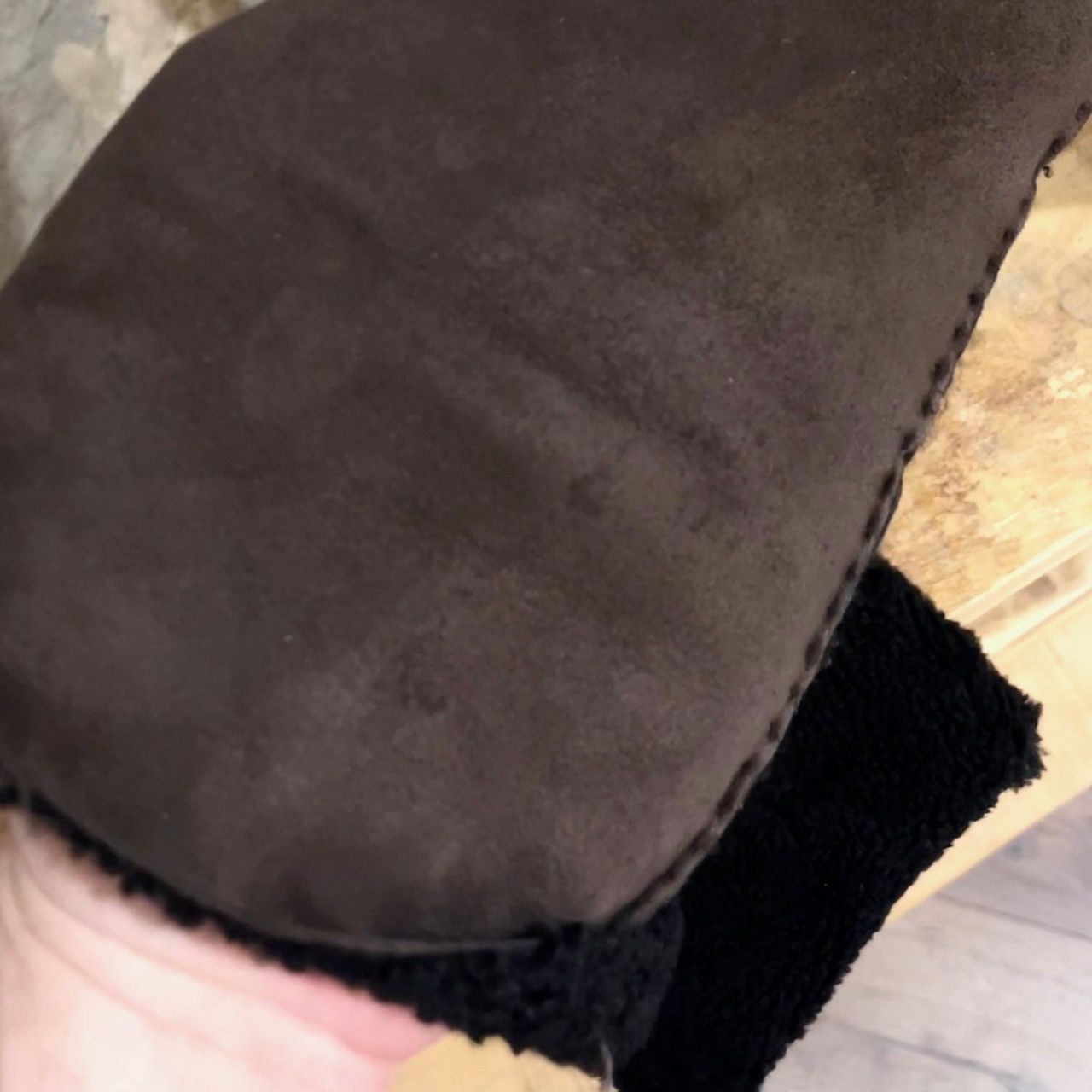 Marni Marni Chocolate Brown Suede Mittens Size ONE SIZE - 9 Thumbnail