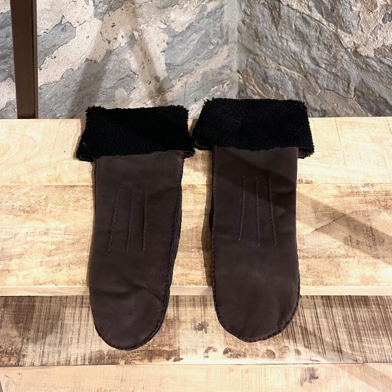 Marni Marni Chocolate Brown Suede Mittens Size ONE SIZE - 2 Thumbnail
