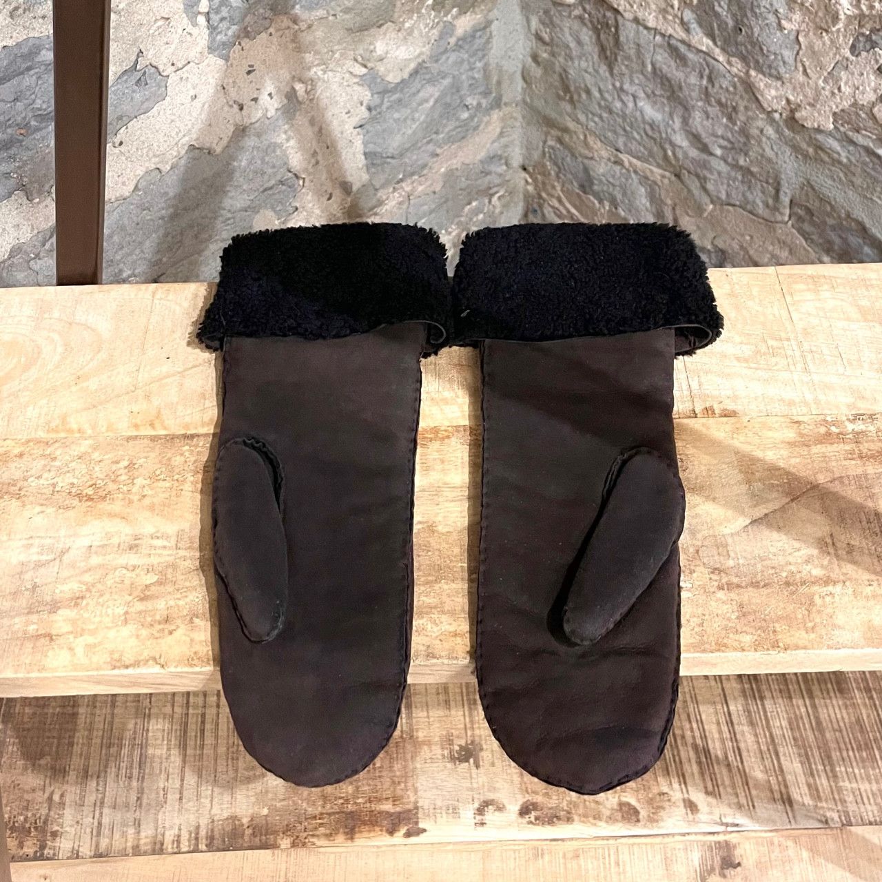 Marni Marni Chocolate Brown Suede Mittens Size ONE SIZE - 3 Thumbnail