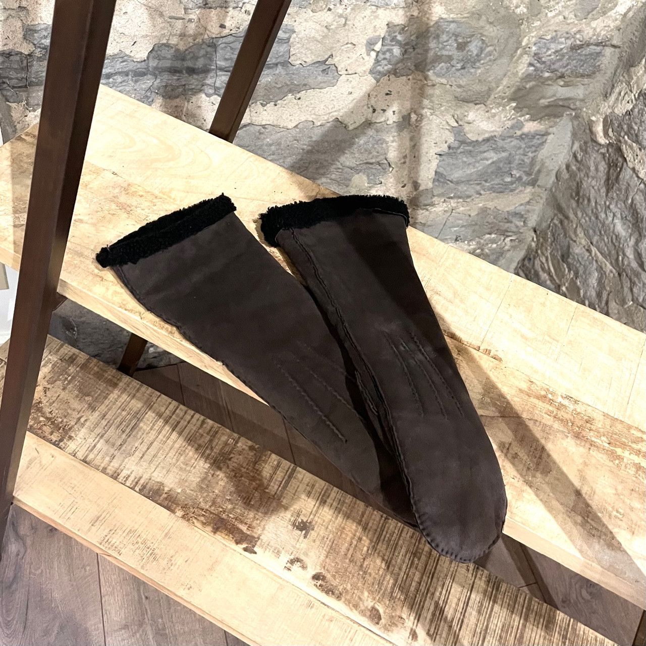 Marni Marni Chocolate Brown Suede Mittens Size ONE SIZE - 6 Thumbnail