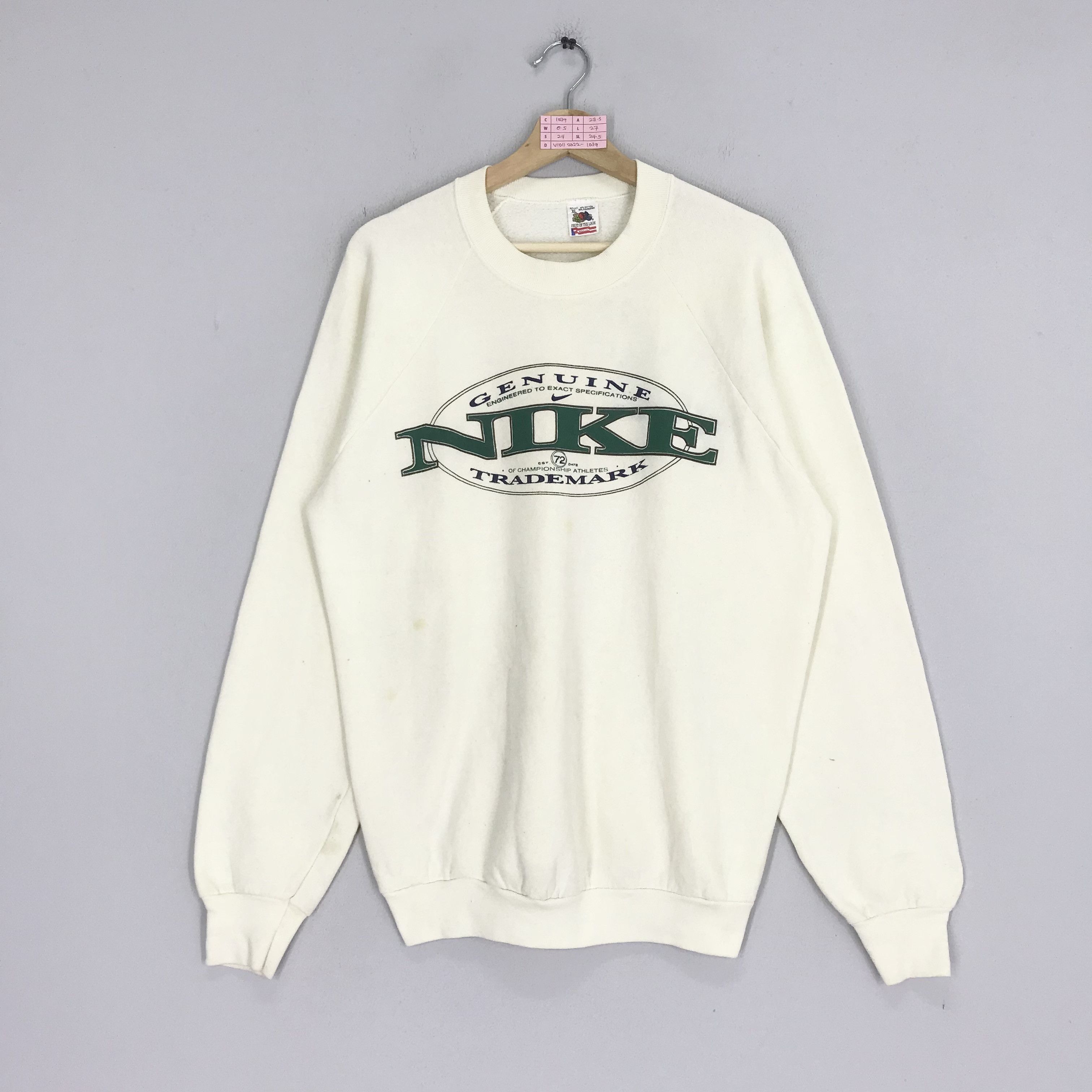 Nike Vintage 90's Nike Big Logo Nike Sportswear Sweater Size US L / EU 52-54 / 3 - 1 Thumbnail