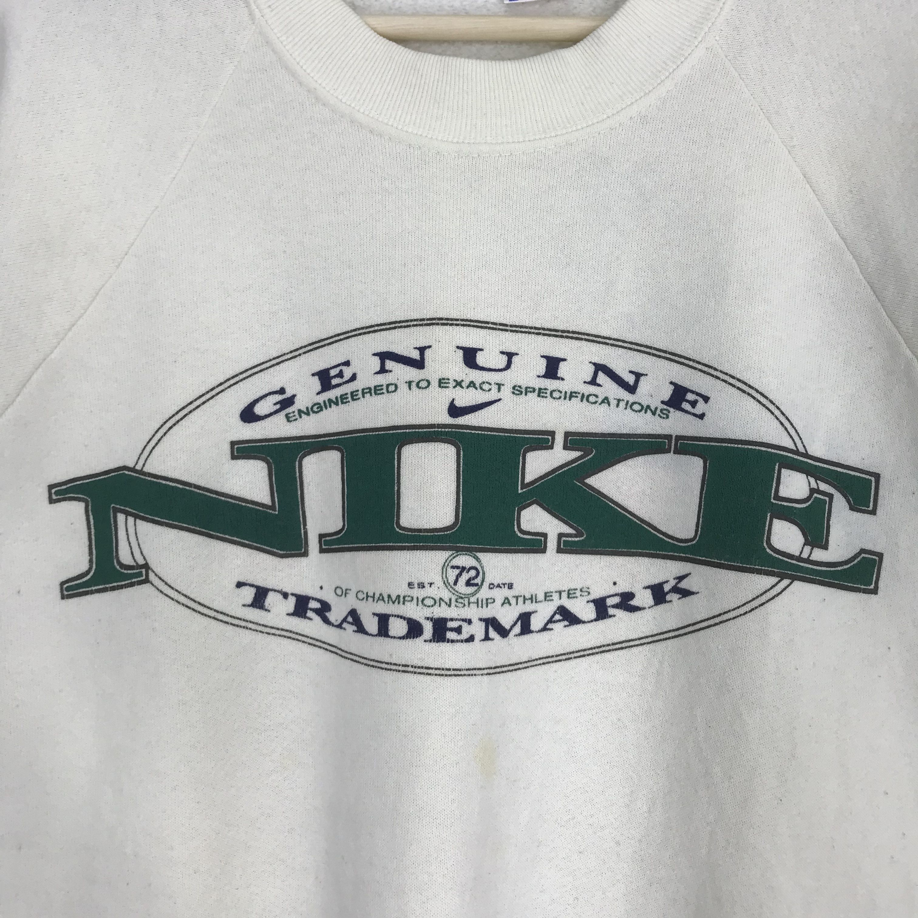 Nike Vintage 90's Nike Big Logo Nike Sportswear Sweater Size US L / EU 52-54 / 3 - 5 Thumbnail