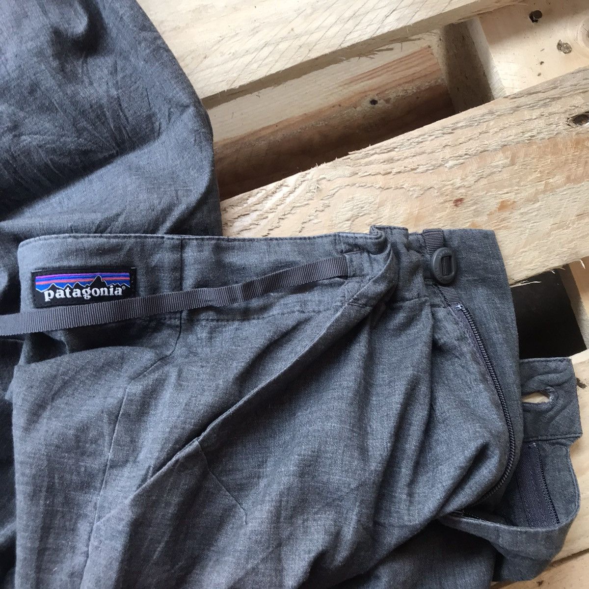 Patagonia × Vintage Vintage Patagonia Hiking Outdoor Pants sunfaded Size US 28 / EU 44 - 8 Thumbnail