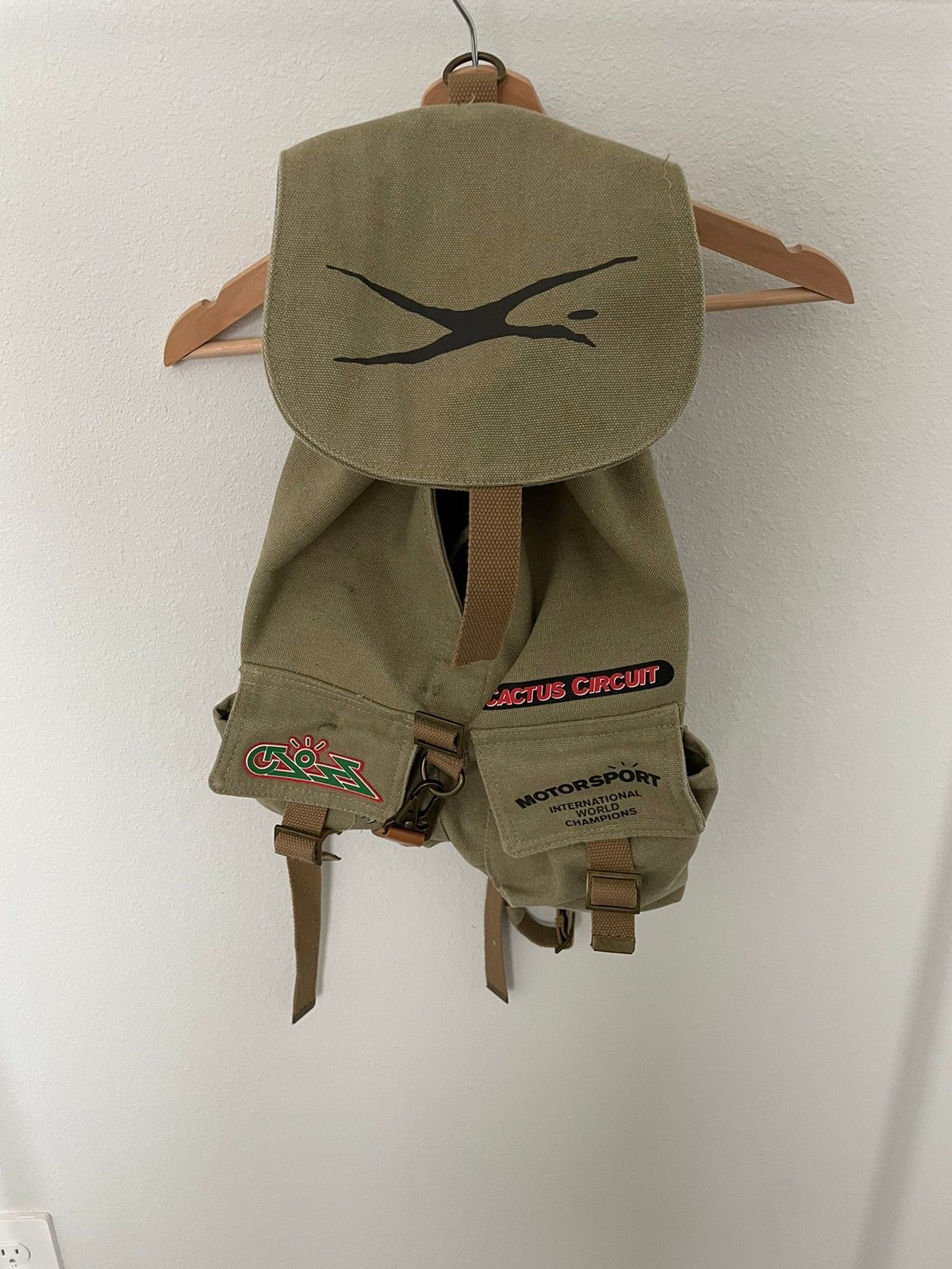 🎮Travis Scott Cactus Jack Backpack With - Traffic Sneakers