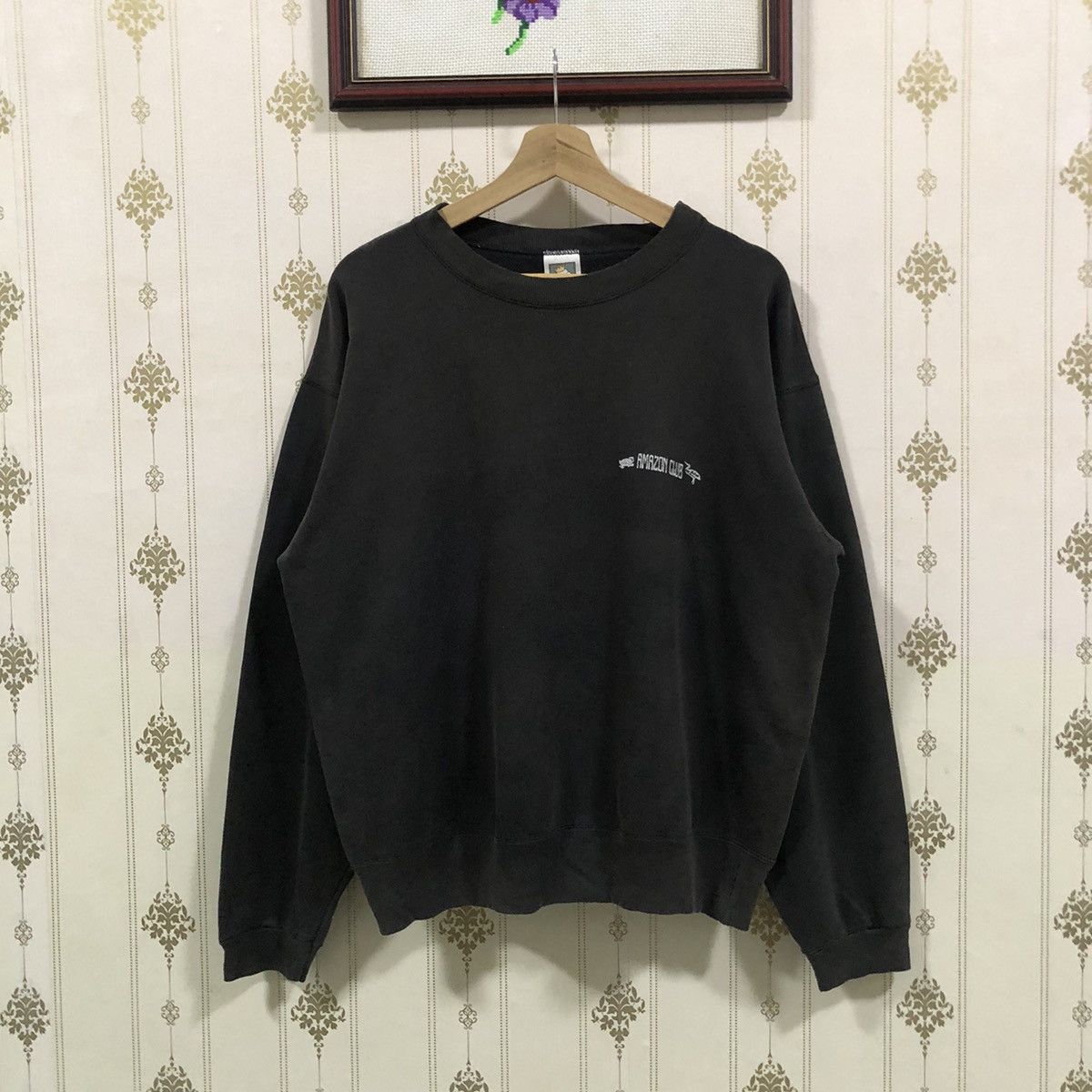 Vintage amazon club yokohama japan sweatshirt