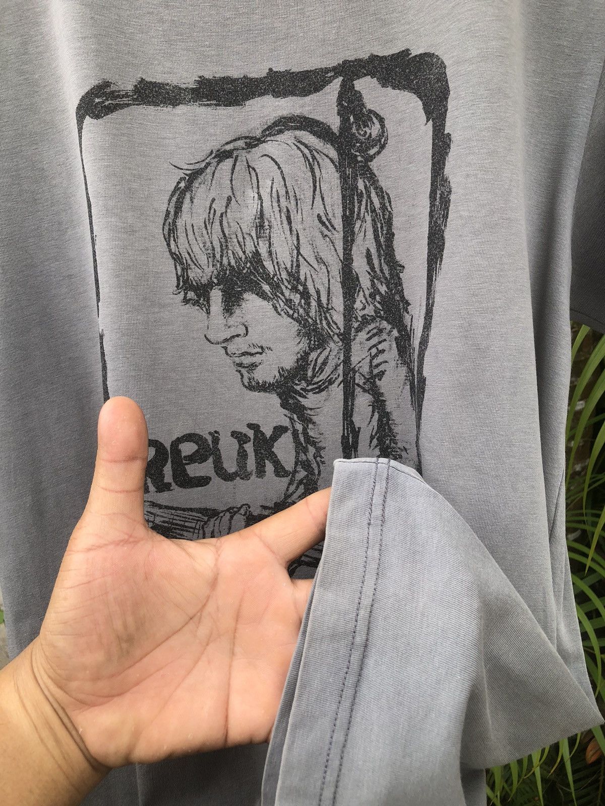Band Tees Last Drop🔥Rare🔥Vintage Arts Kurt Cobain Nirvana Band Tee Size US L / EU 52-54 / 3 - 7 Thumbnail