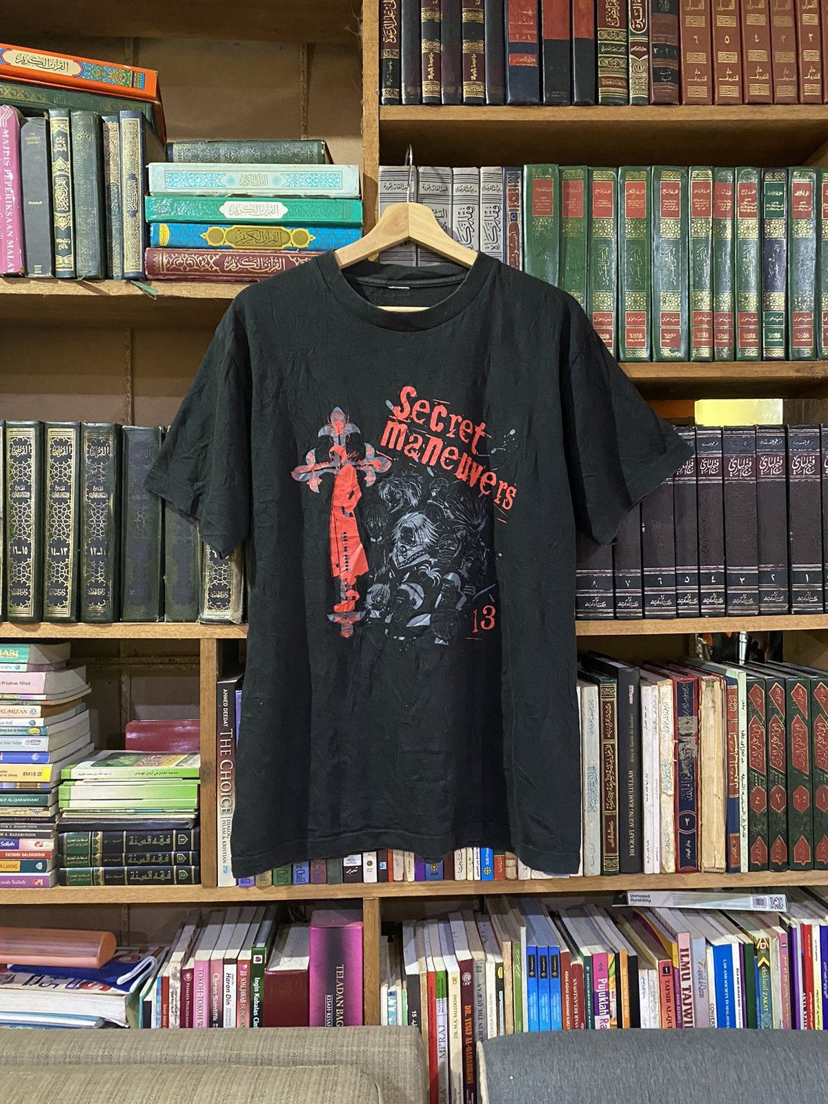 Anime Hunter X Hunter Phantom Troupe Shonen Jump shirt Anime Size US L / EU 52-54 / 3 - 1 Thumbnail