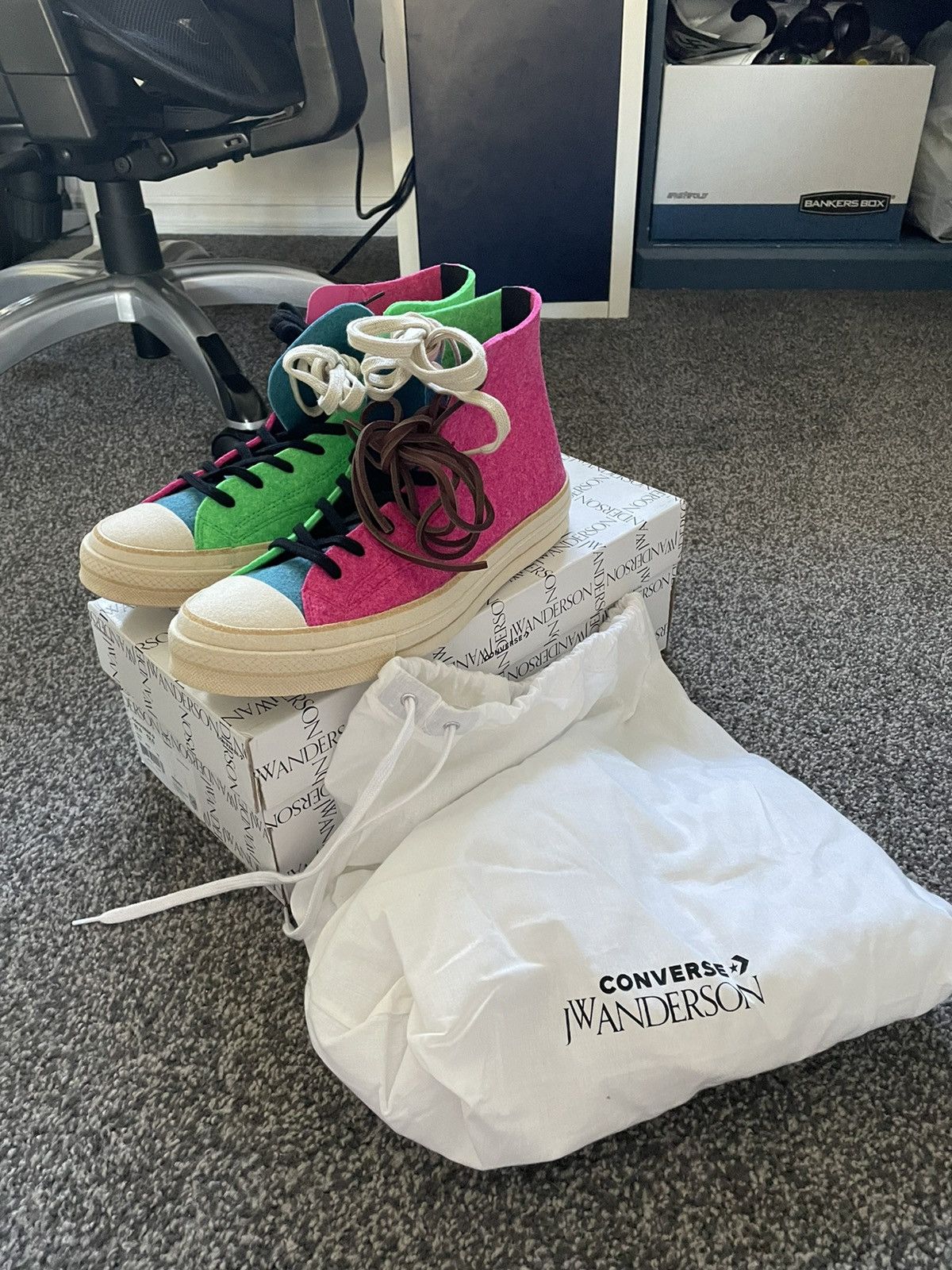 Jw anderson felt outlet converse