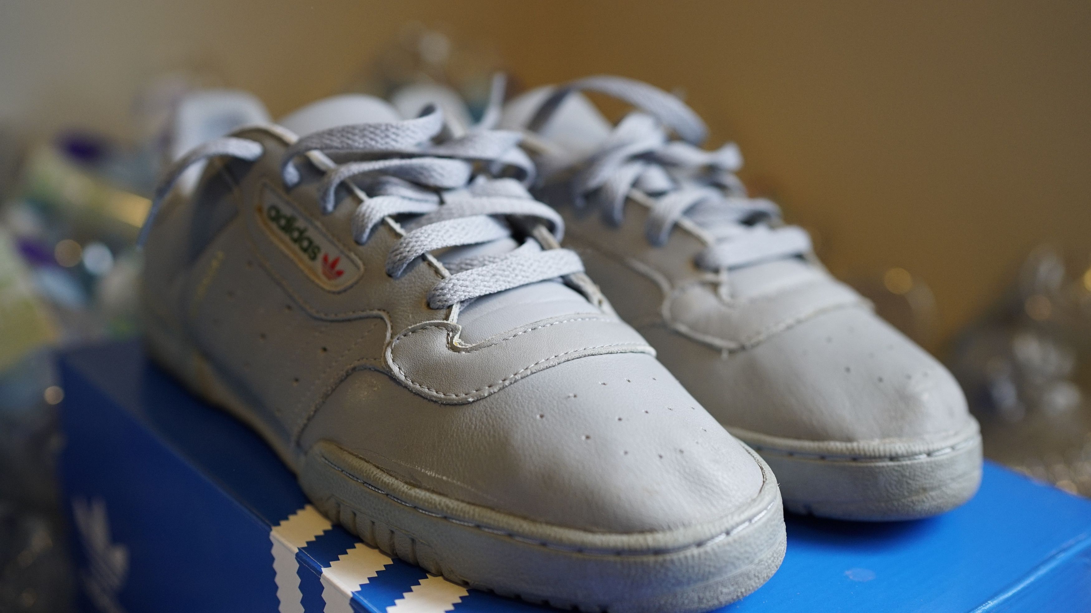 ADIDAS GRAY YEEZY POWERPHASE